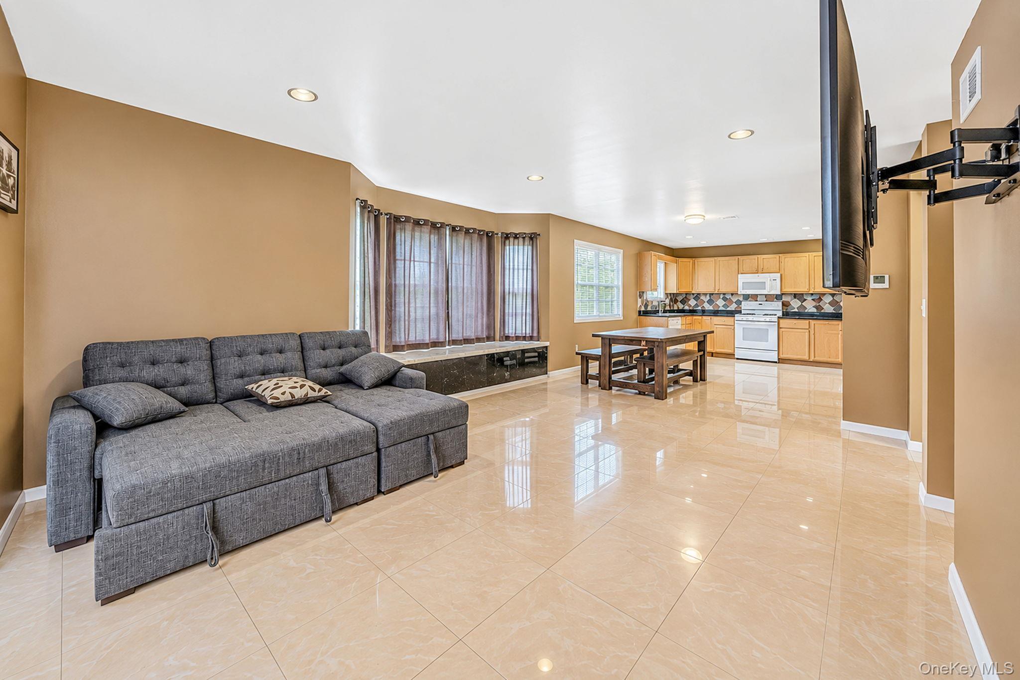 19 Oceanview Boulevard Property Photo 6