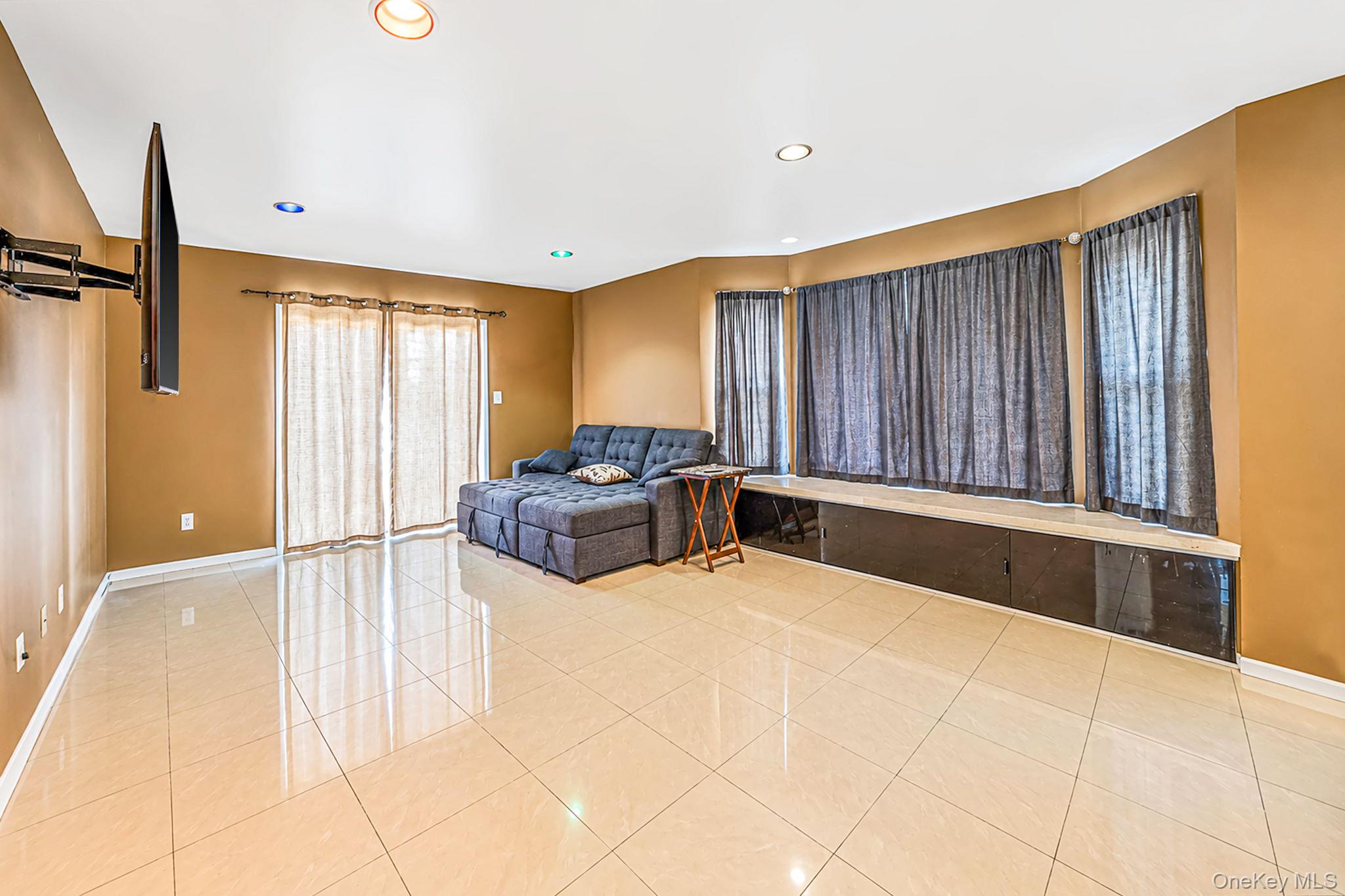 19 Oceanview Boulevard Property Photo 7
