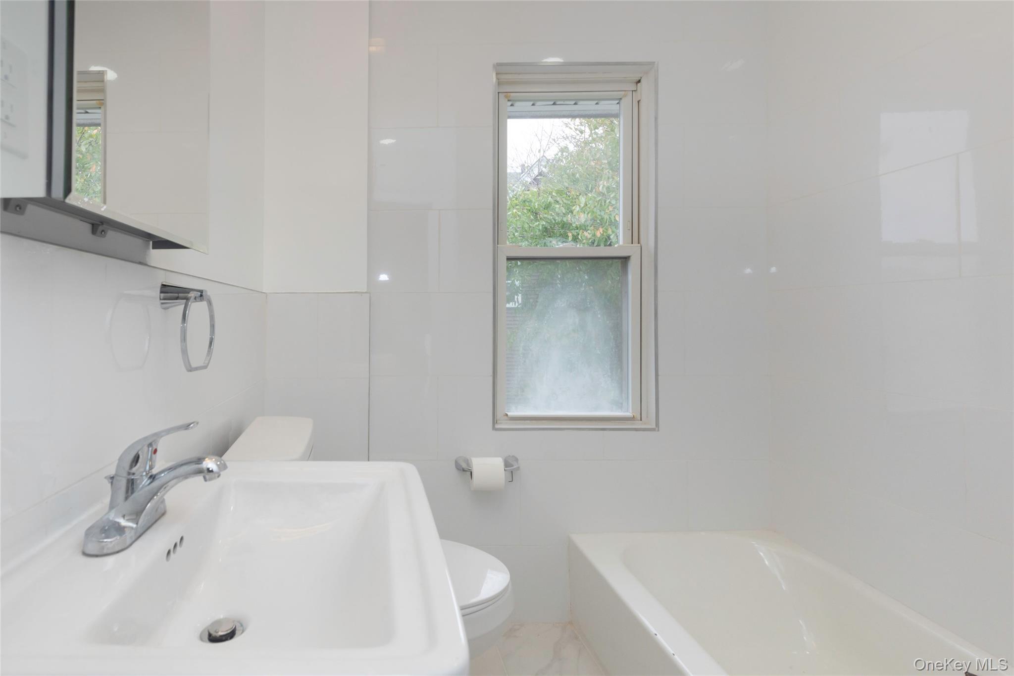 76 Wickes Avenue Property Photo 11