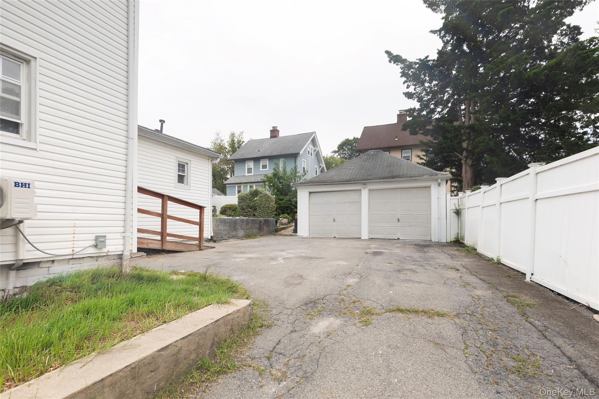 76 Wickes Avenue Property Photo 14