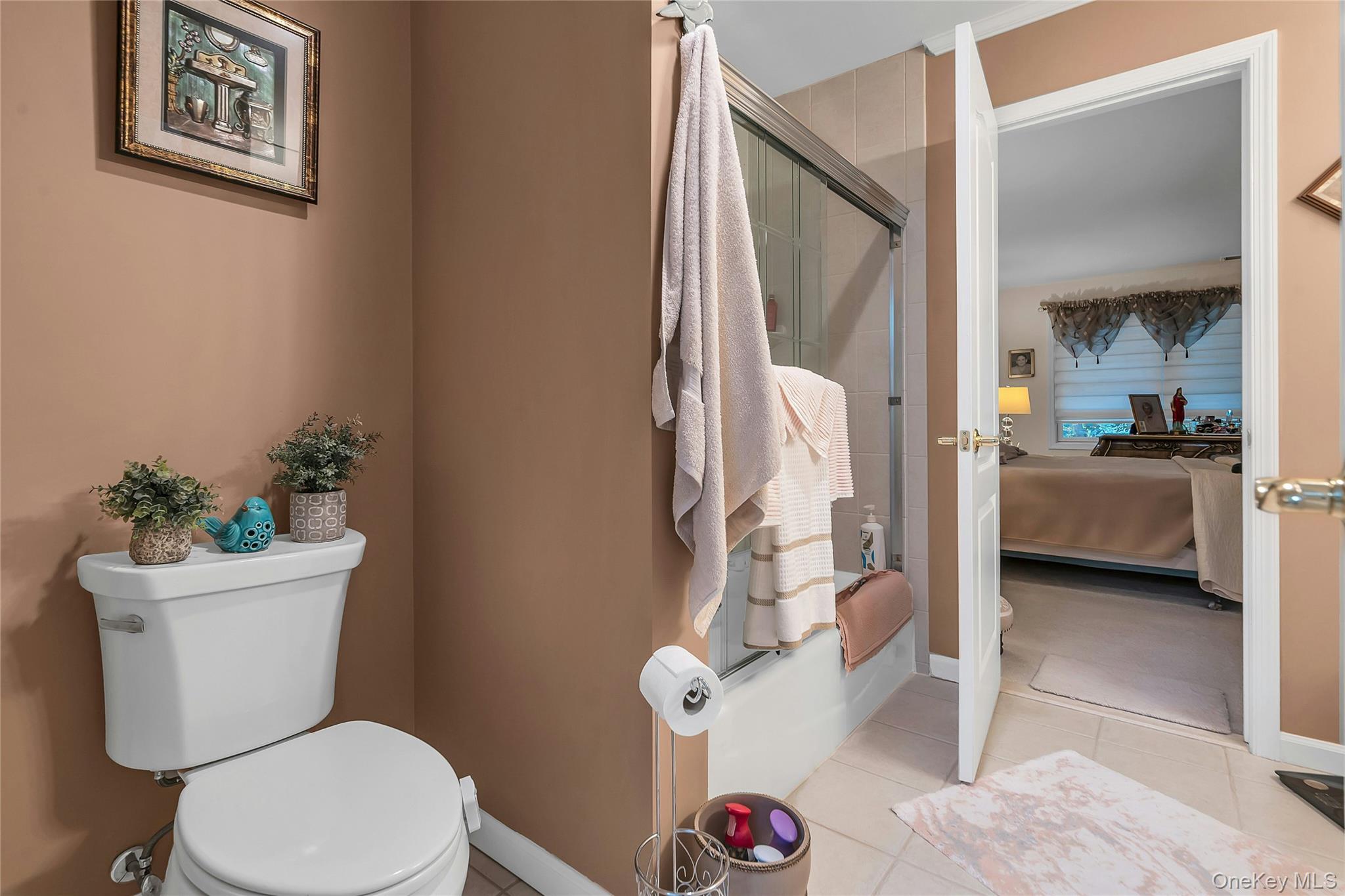 176 Merrick Road 10 Property Photo 24