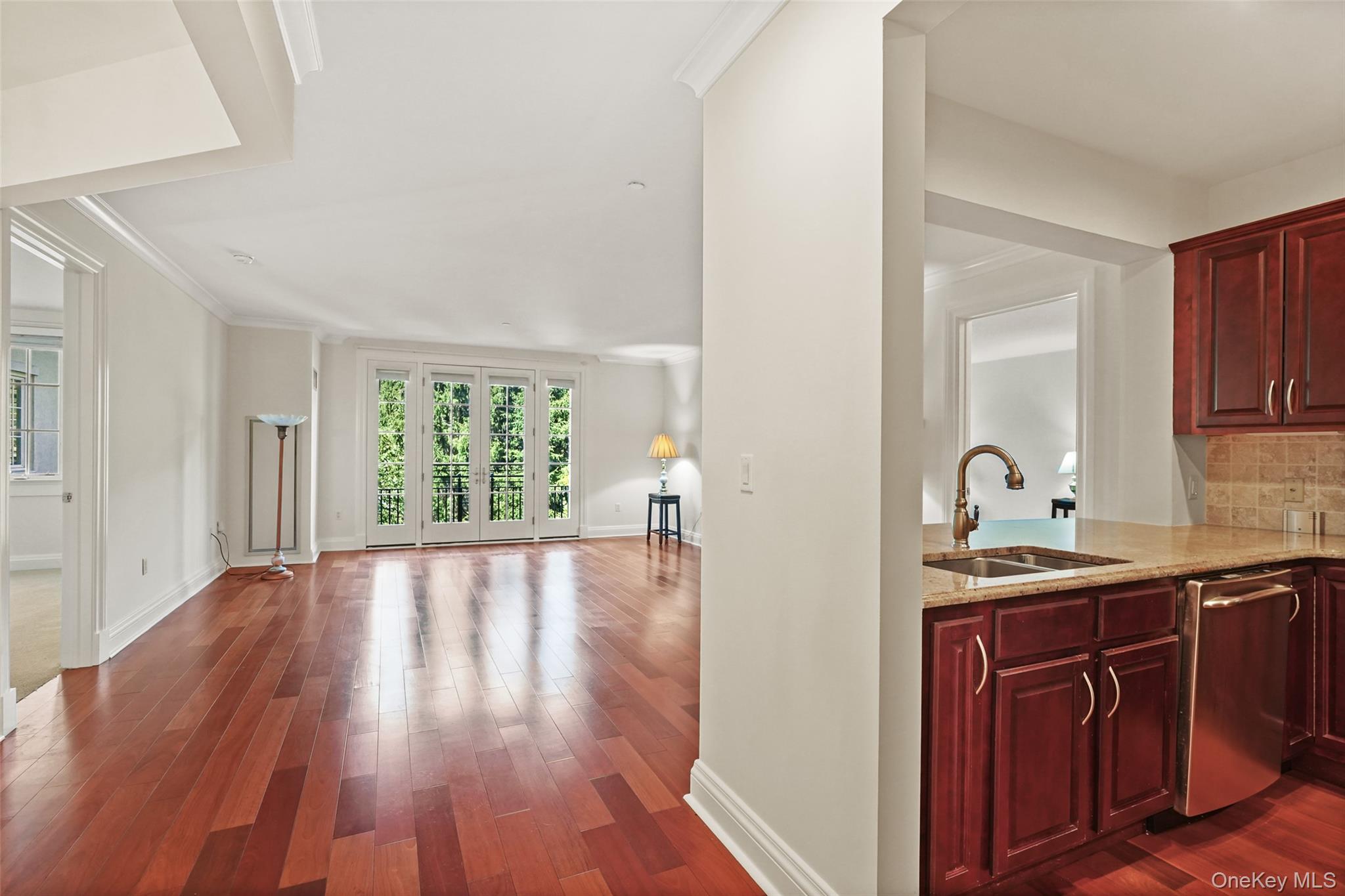 420 Trump Park Property Photo 6