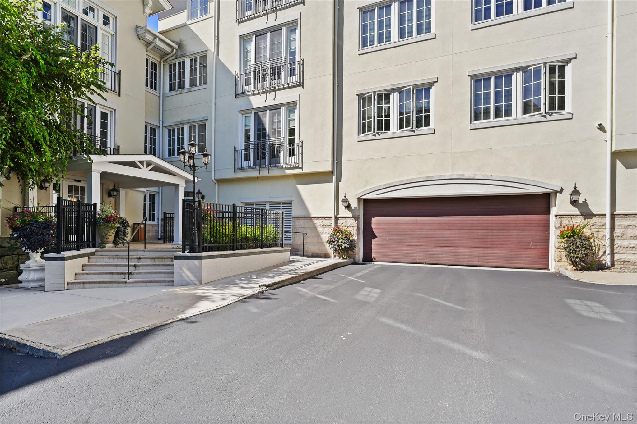 420 Trump Park Property Photo 29