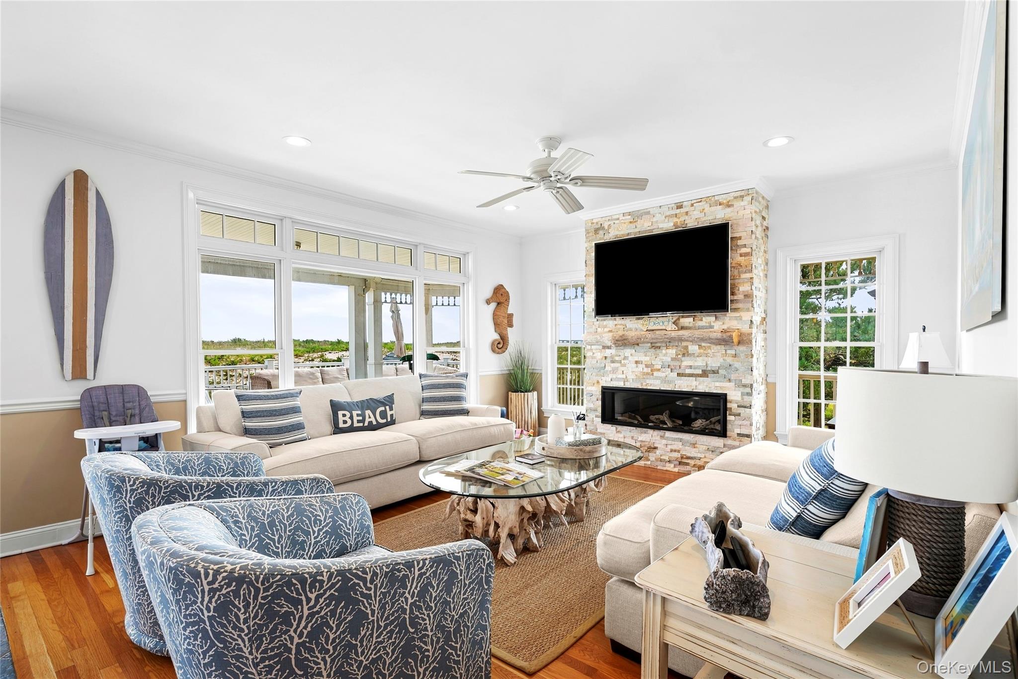 697 Dune Road Property Photo 10