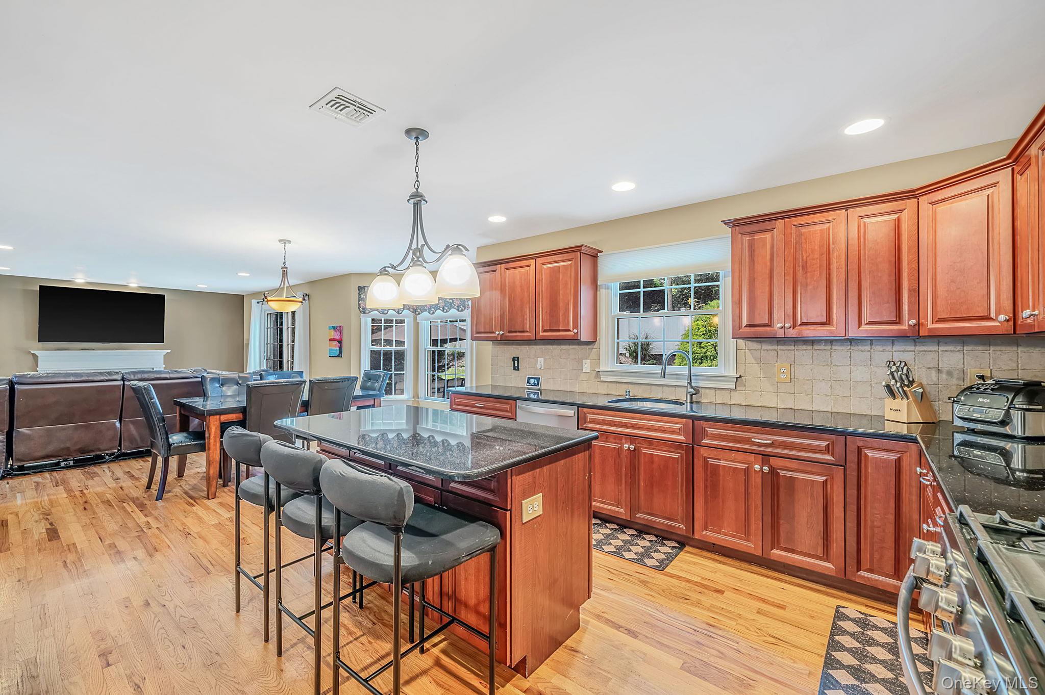 9 Franciscan Lane Property Photo 8