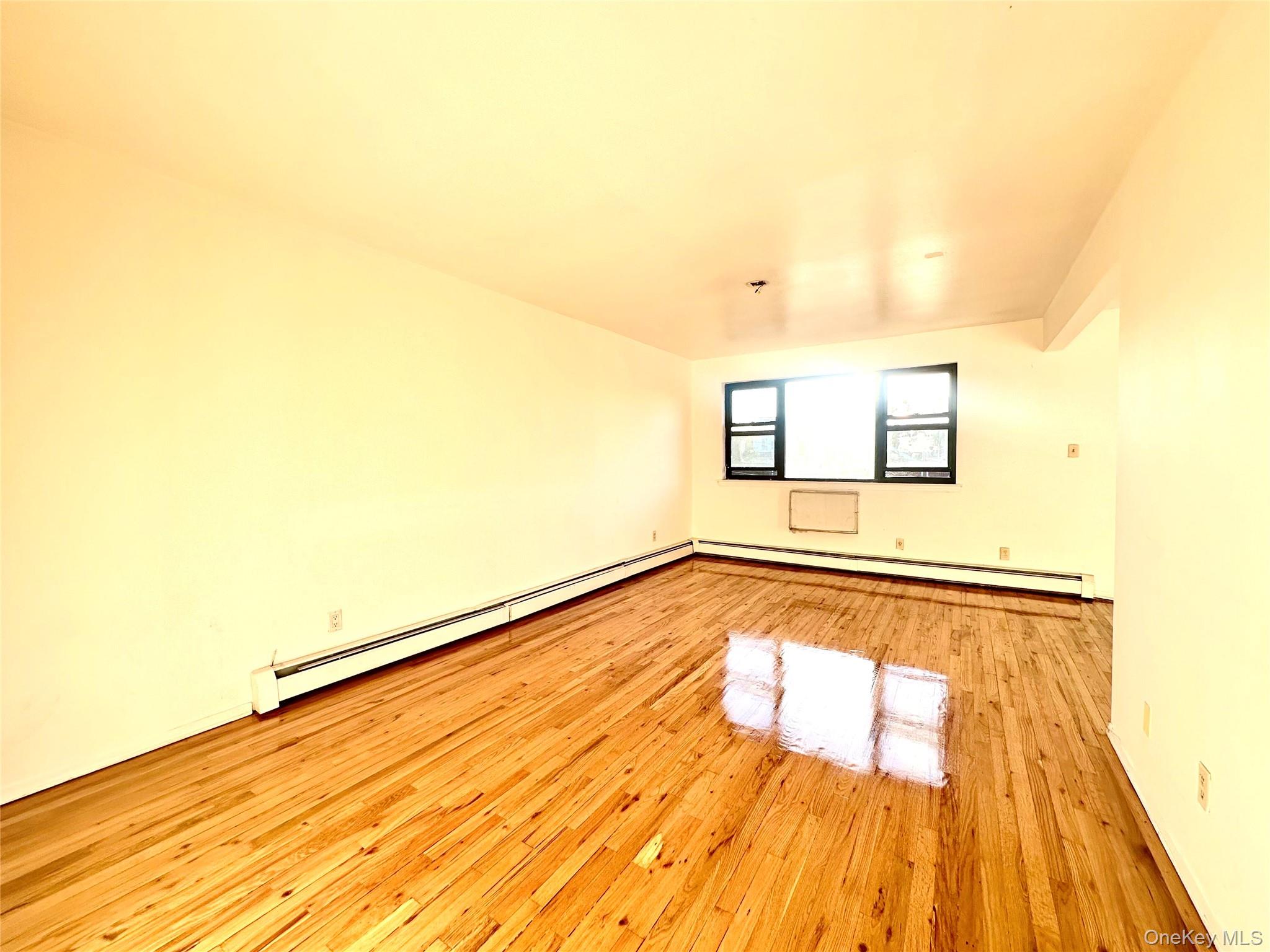 5935 154th Place Property Photo 7