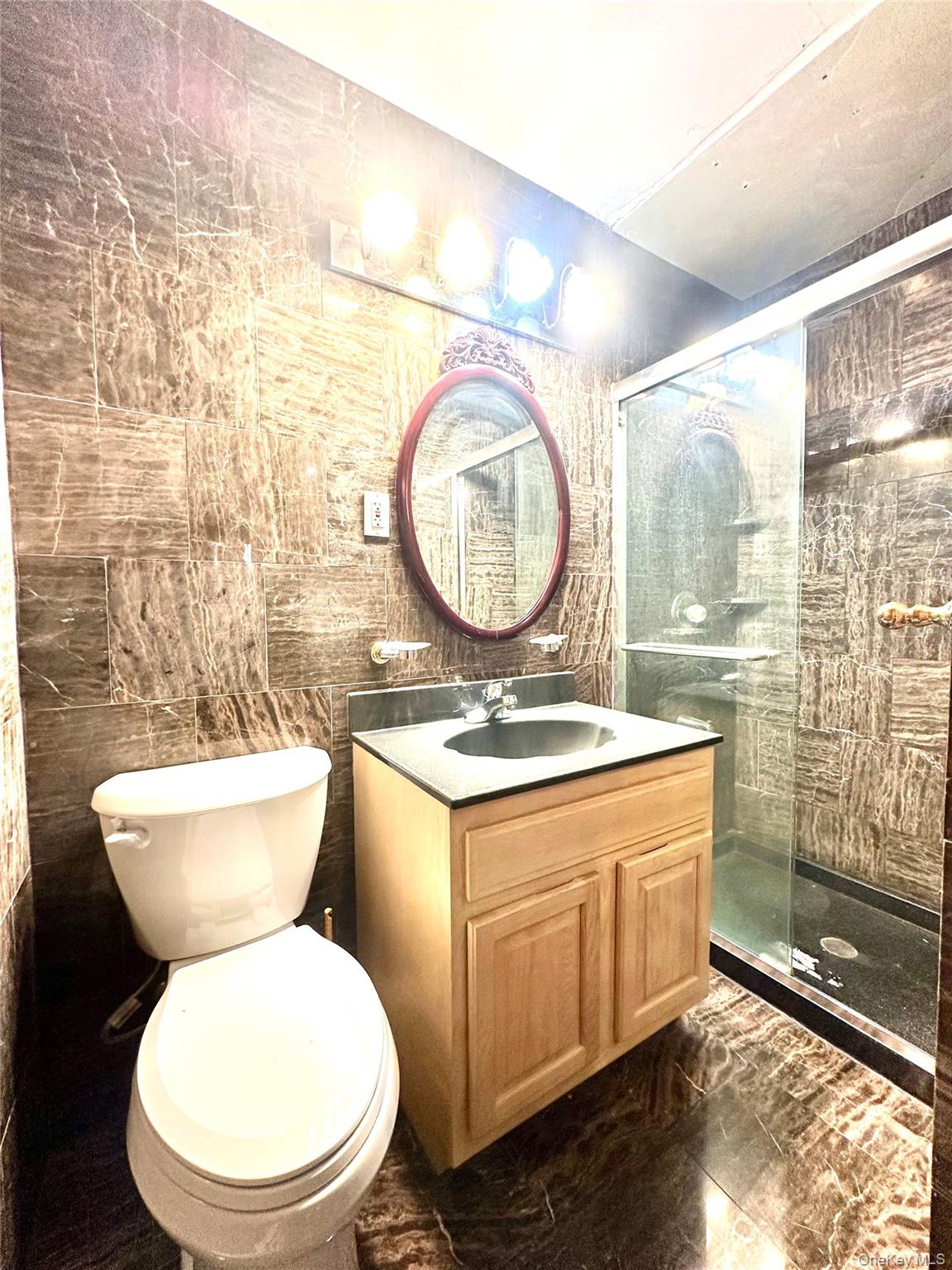 5935 154th Place Property Photo 8
