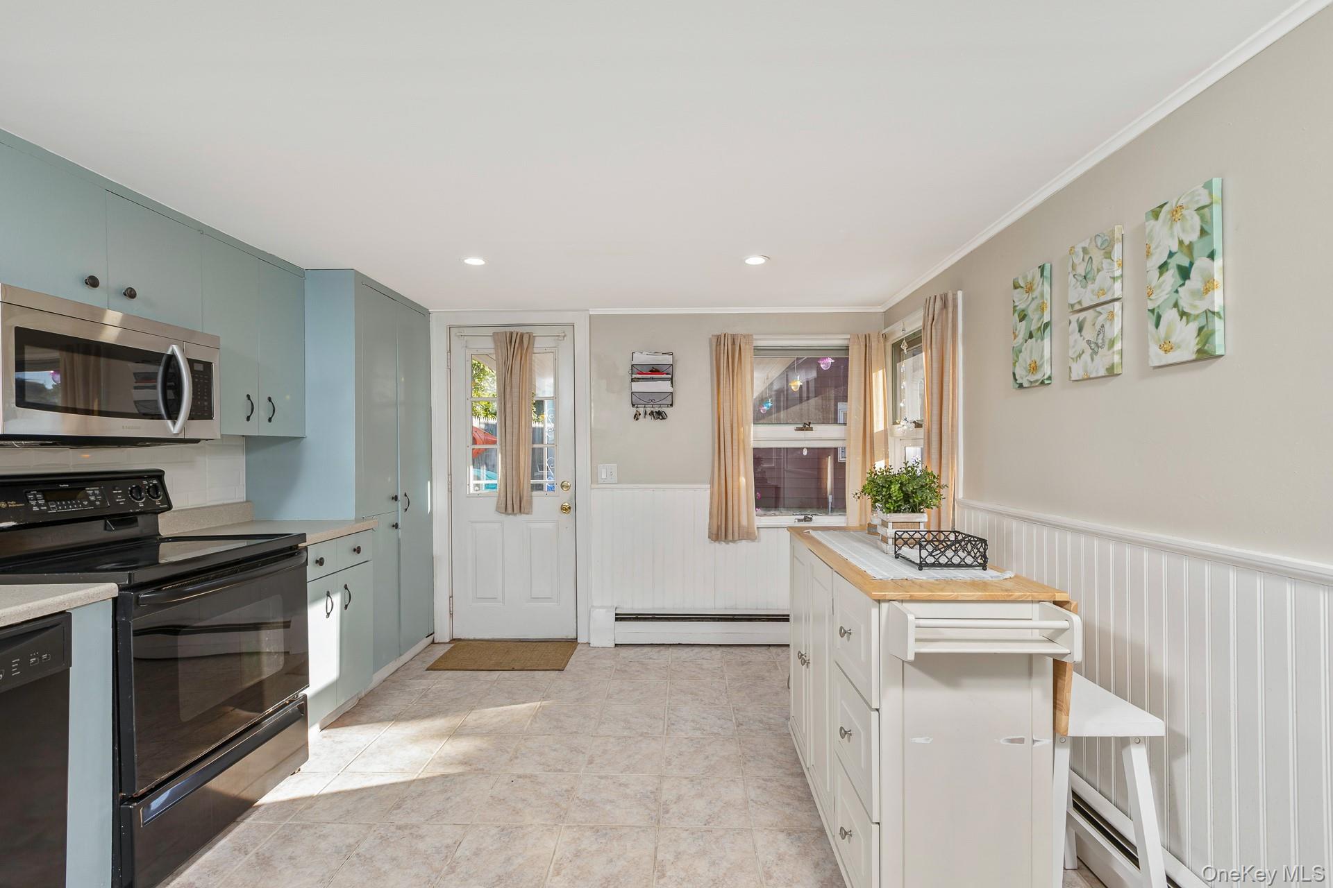 455 Montauk Highway Property Photo 11