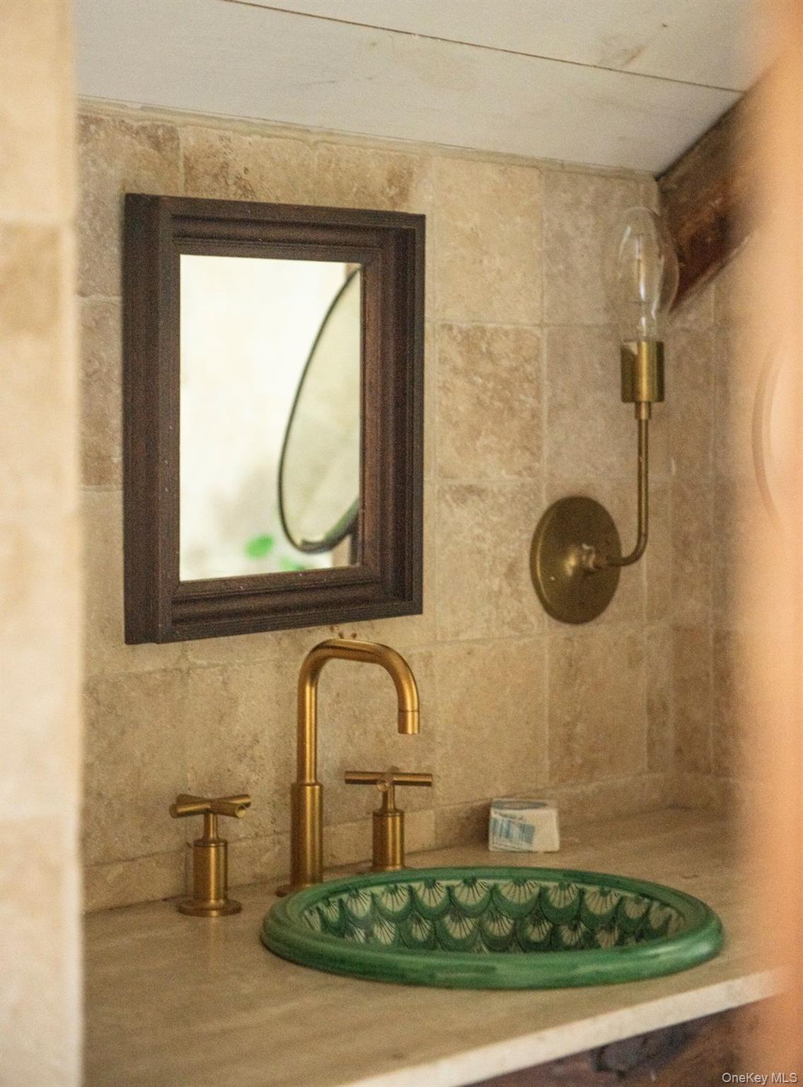 38 Van Road Property Photo 27