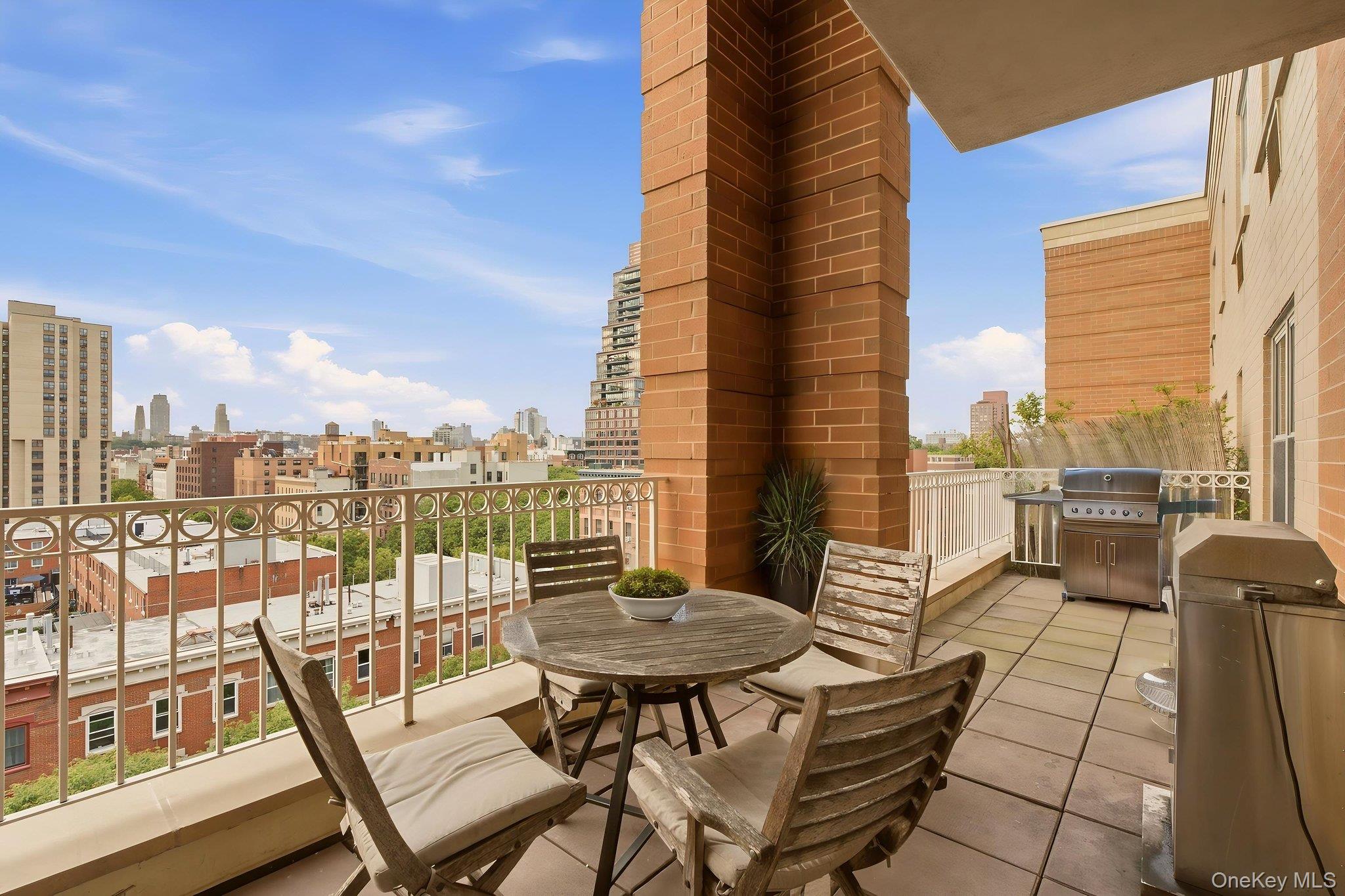 1787 Madison Avenue 707 Property Photo 6