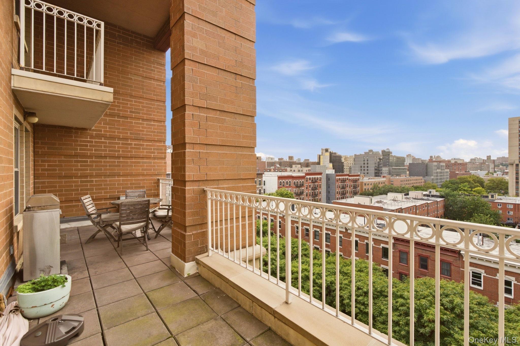 1787 Madison Avenue 707 Property Photo 7