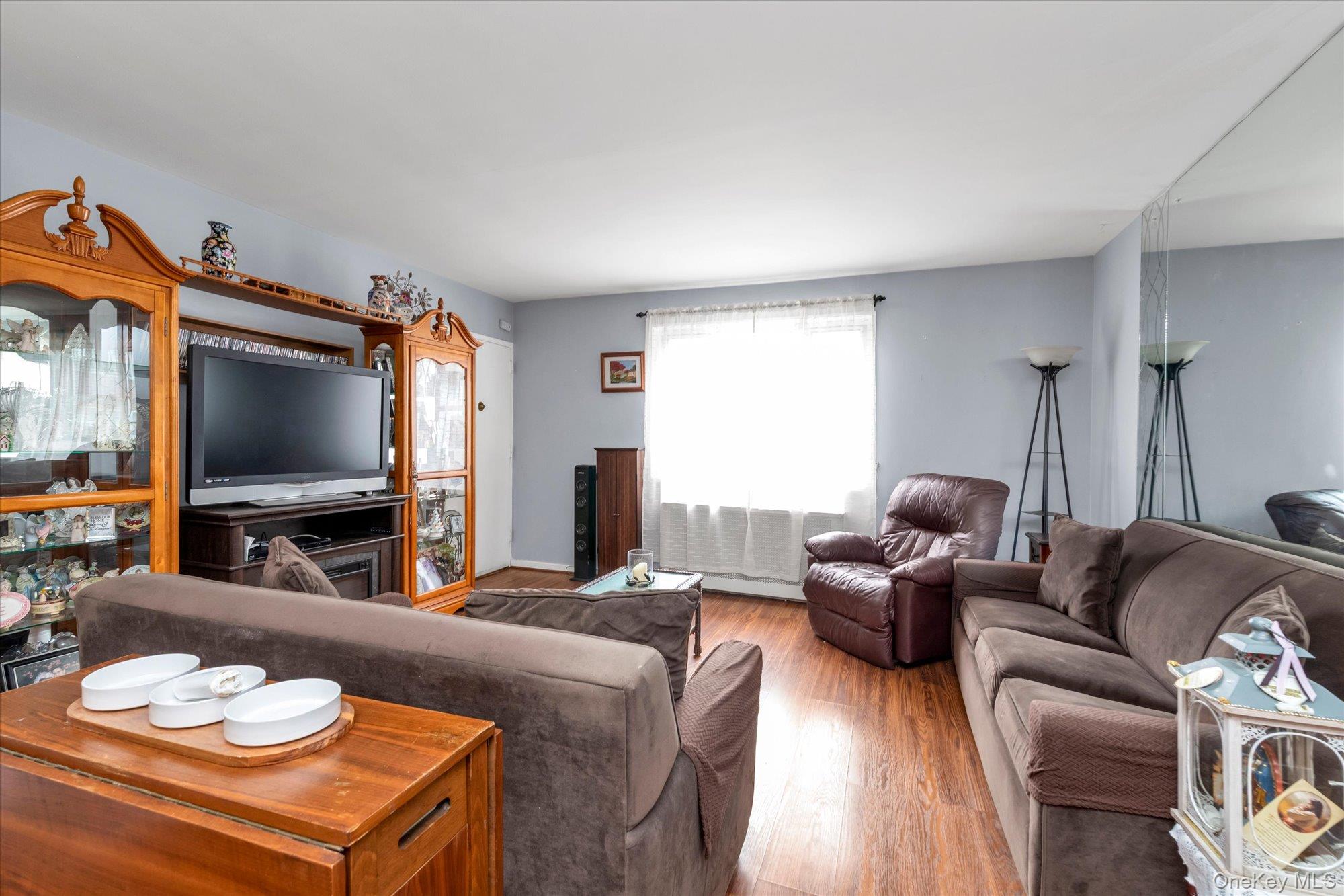 22617 Hillside Avenue S09 Property Photo 3