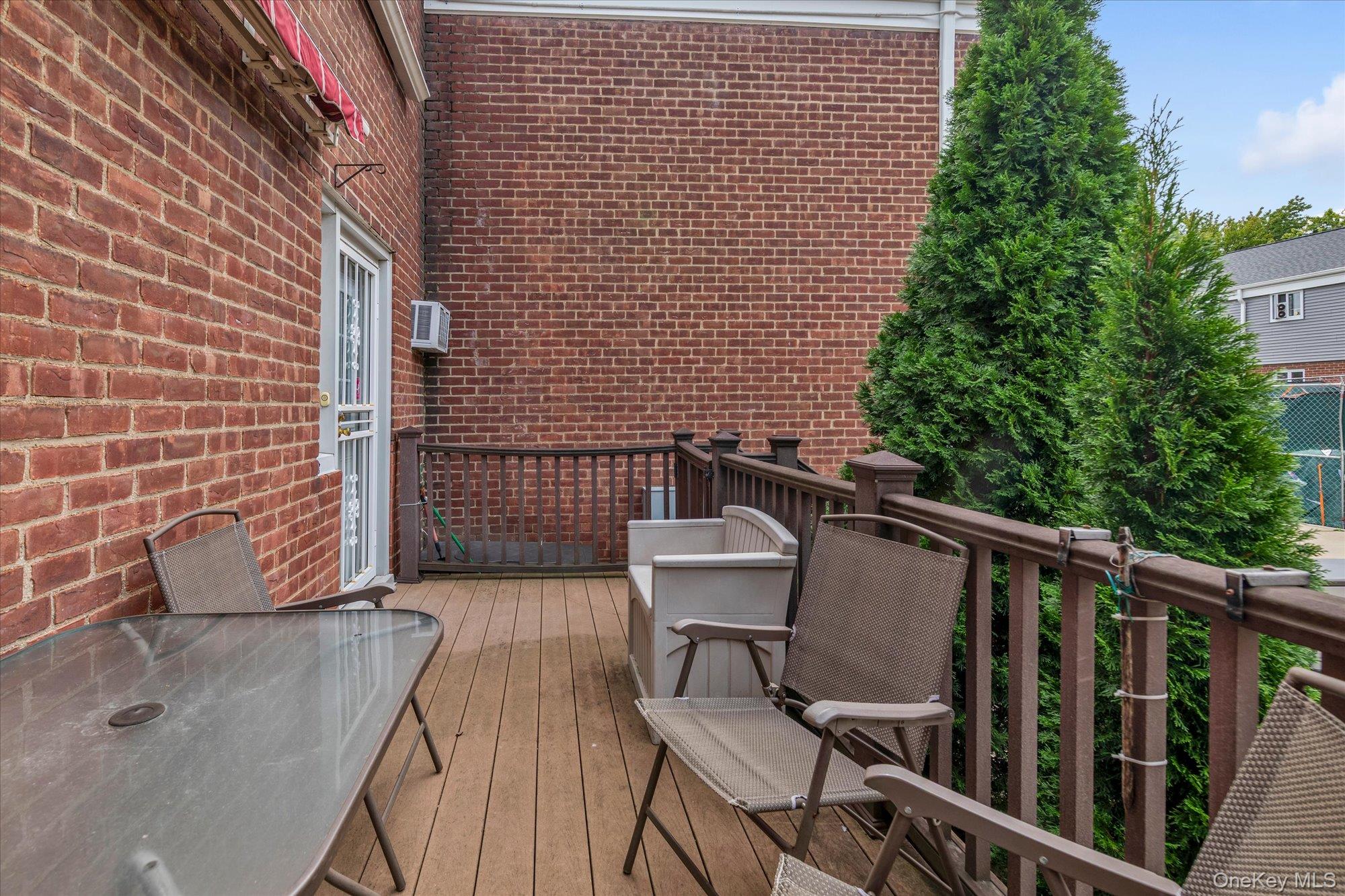22617 Hillside Avenue S09 Property Photo 16