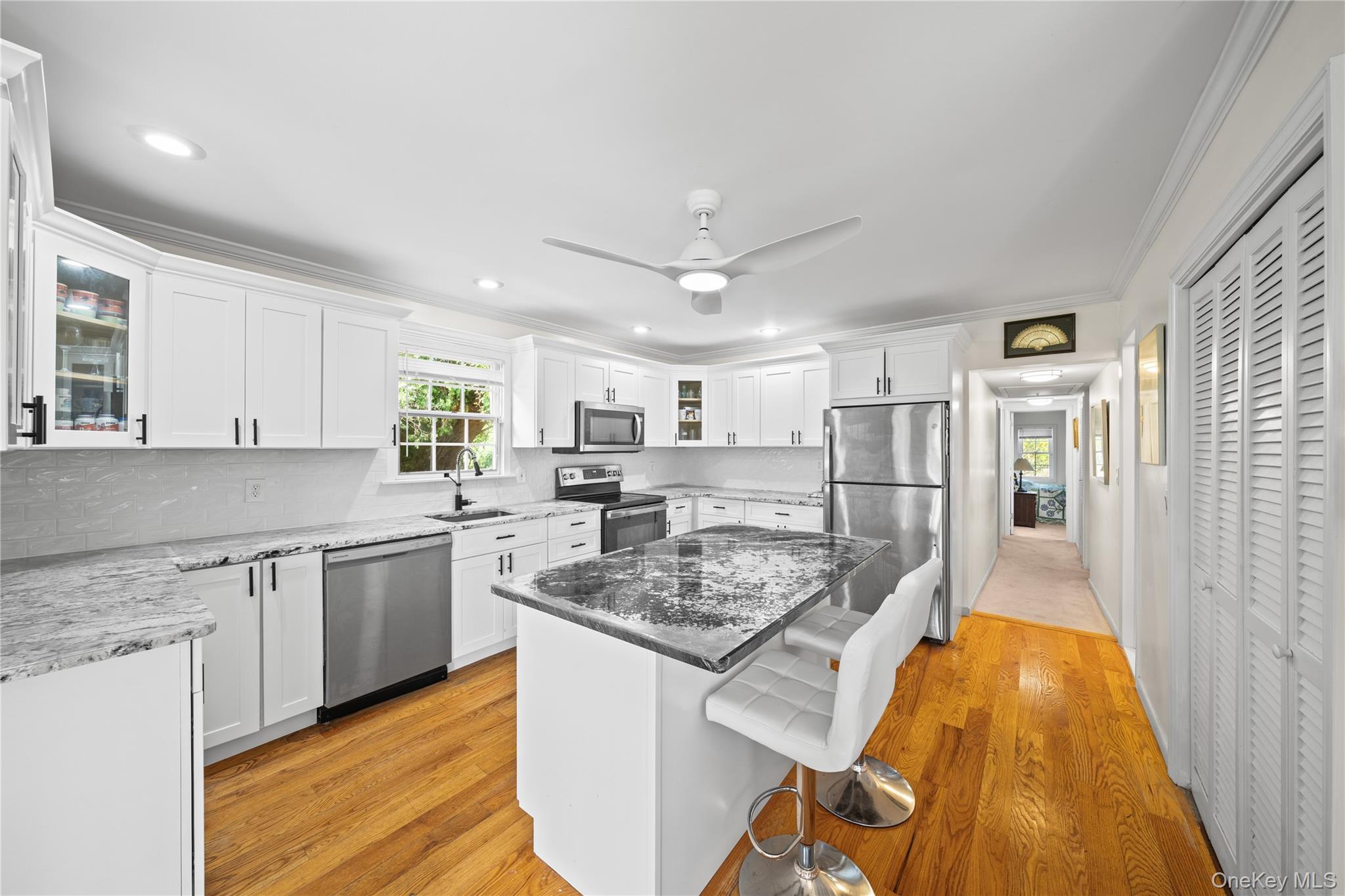 70 Middle Pond Road 22 Property Photo 6