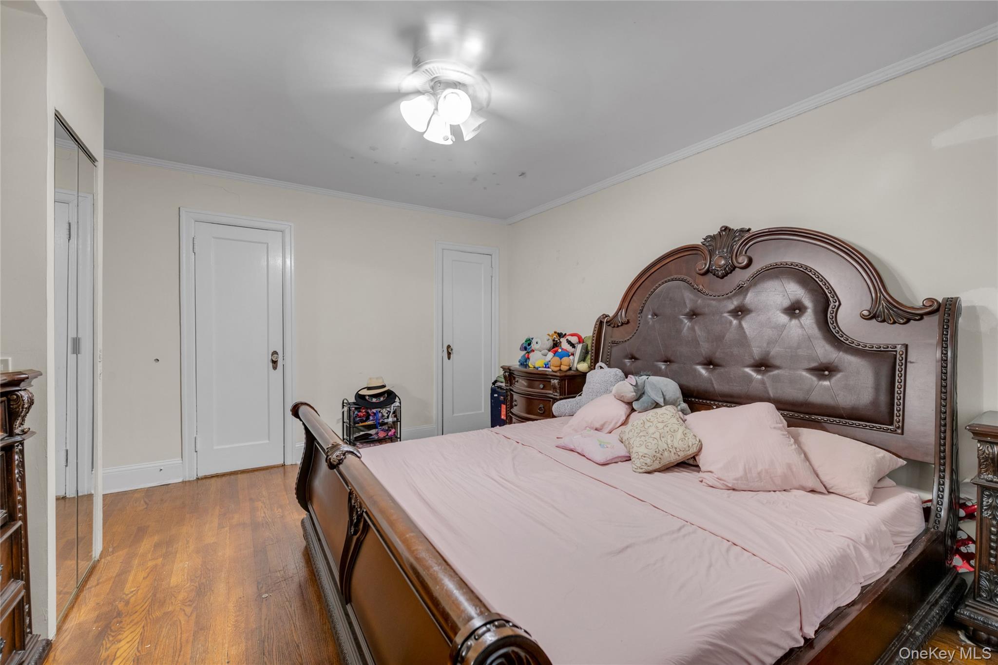 5037 64th Street Property Photo 9