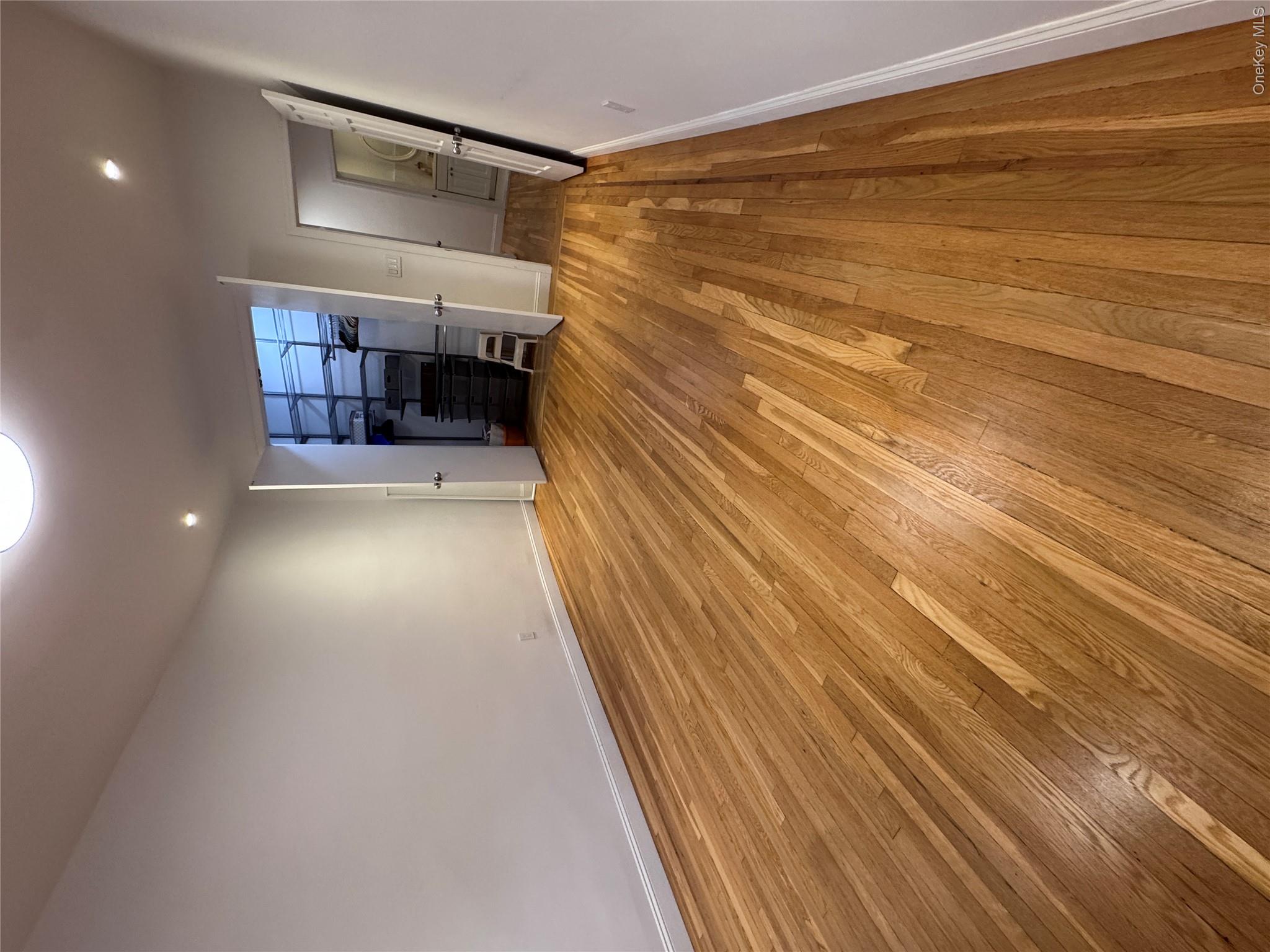 4220 Kissena Blvd Apt D2 Property Photo 5