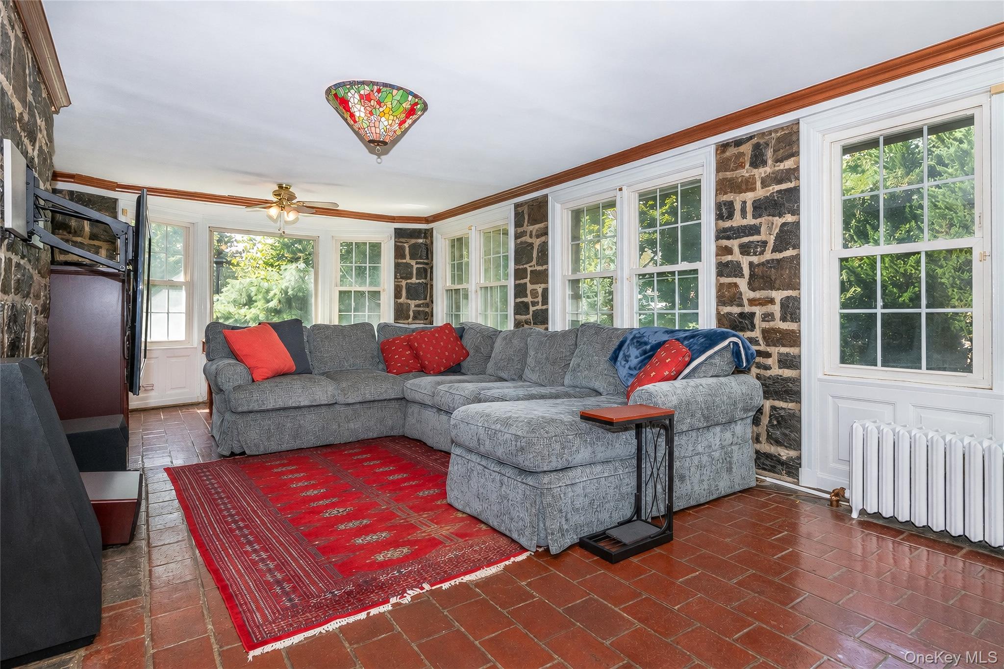 209 Beechmont Drive Property Photo 10