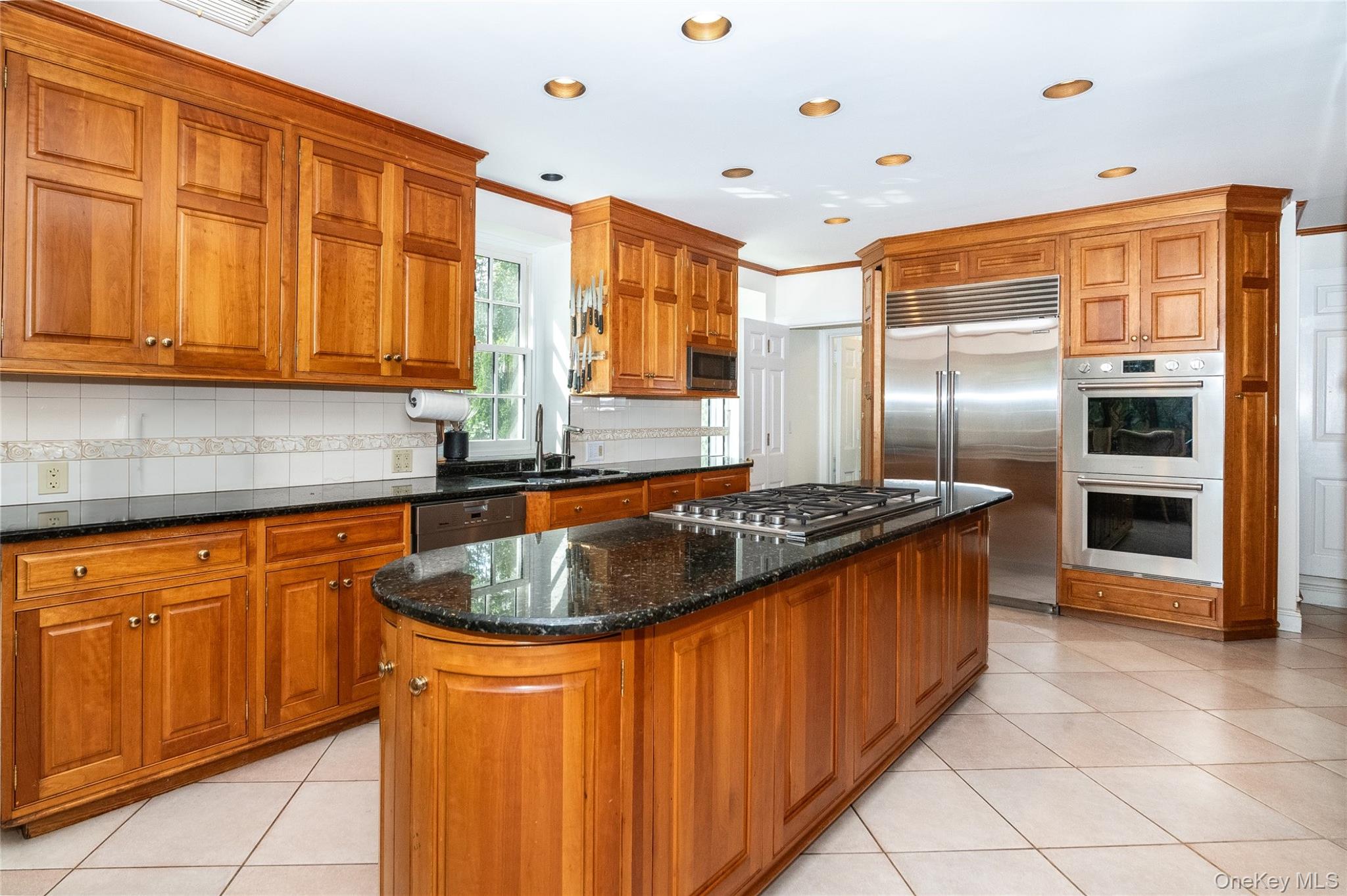 209 Beechmont Drive Property Photo 14