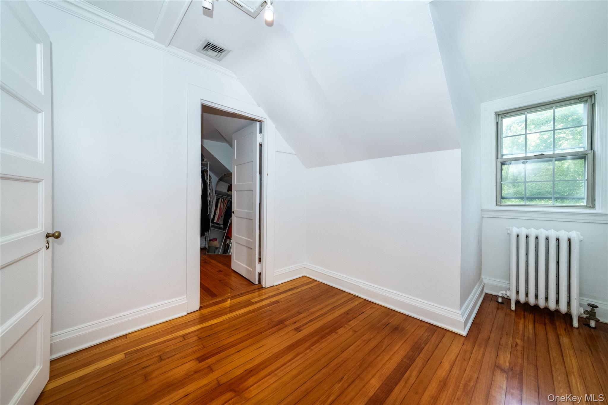 209 Beechmont Drive Property Photo 27