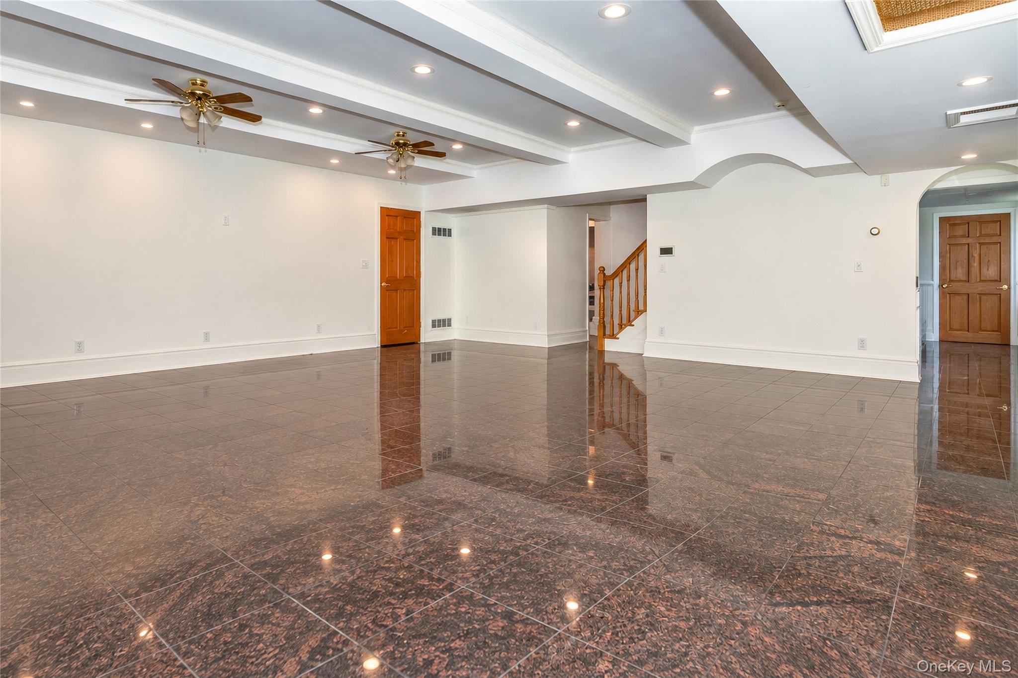209 Beechmont Drive Property Photo 33