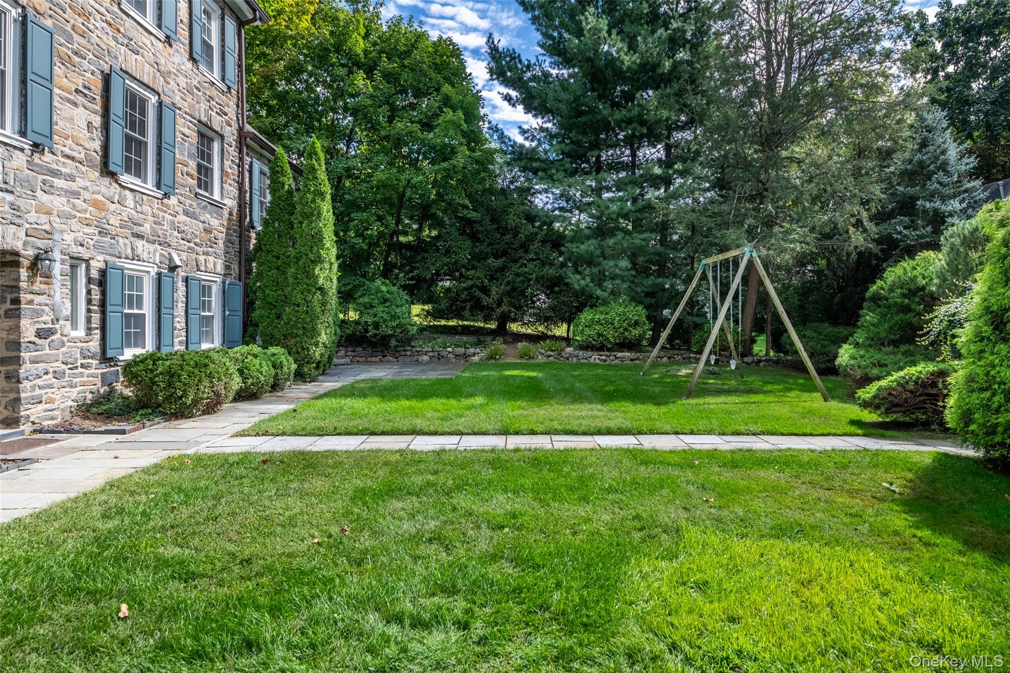 209 Beechmont Drive Property Photo 39
