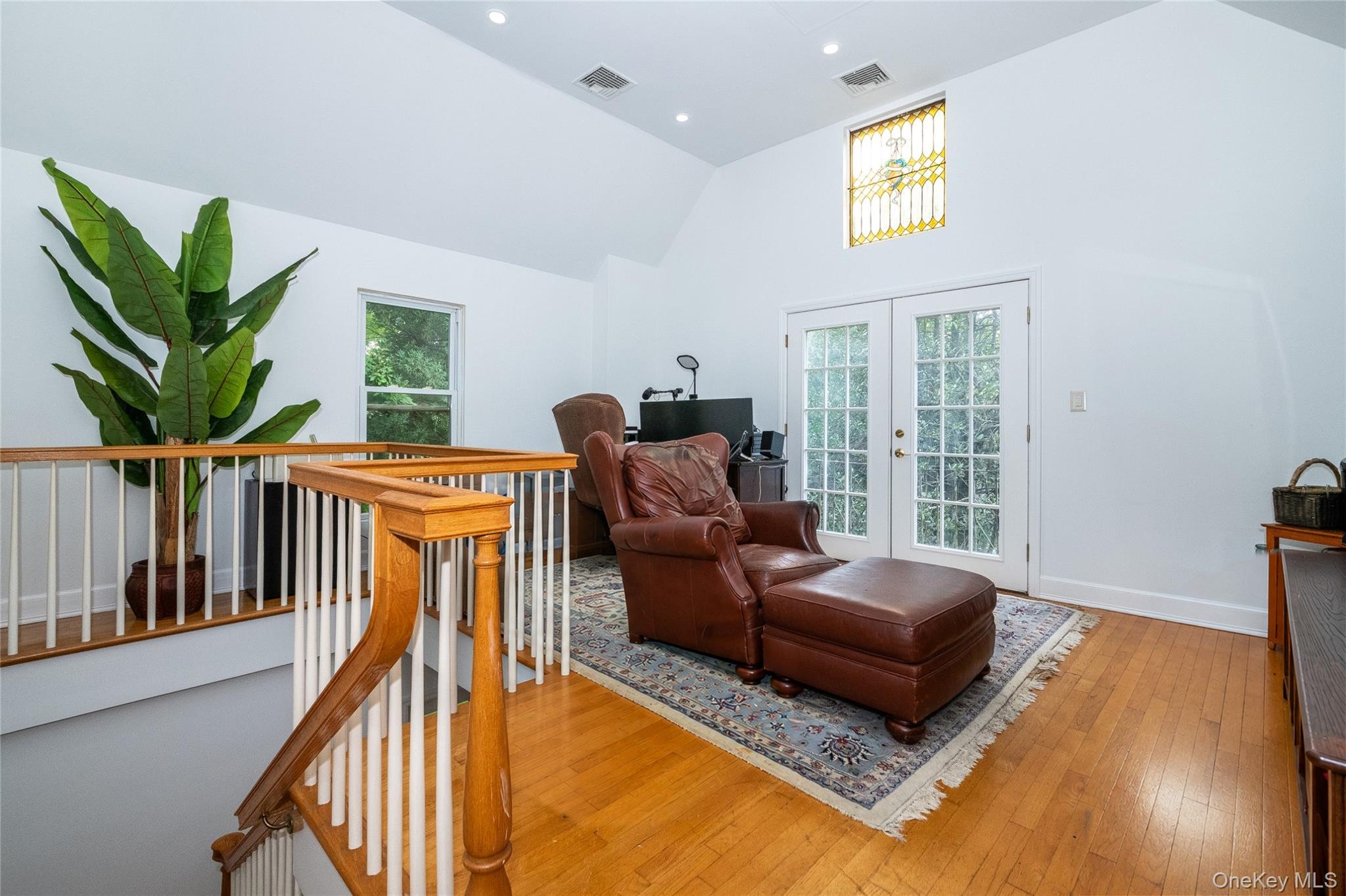 209 Beechmont Drive Property Photo 44