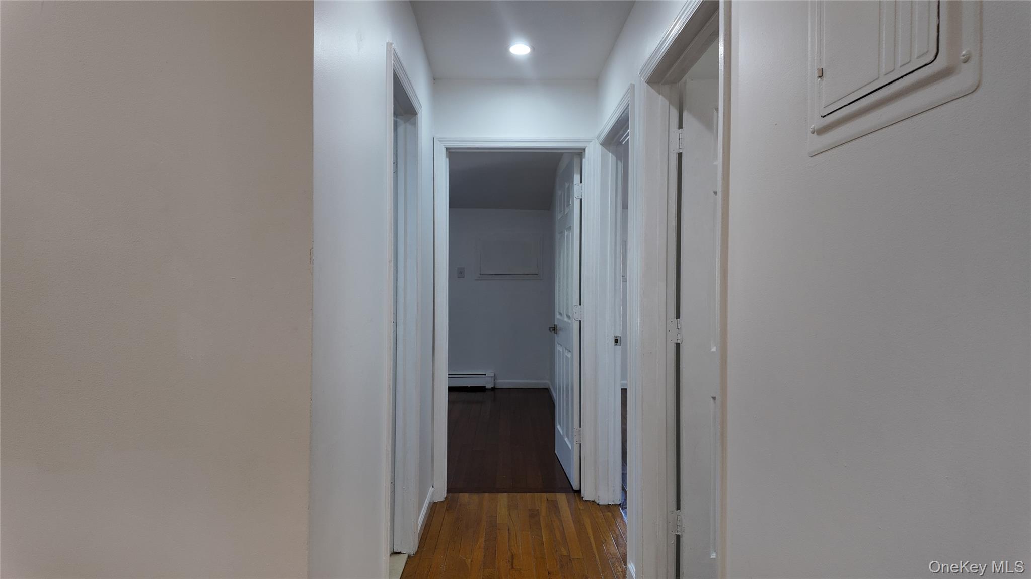 13930 Laurelton Parkway Property Photo 10