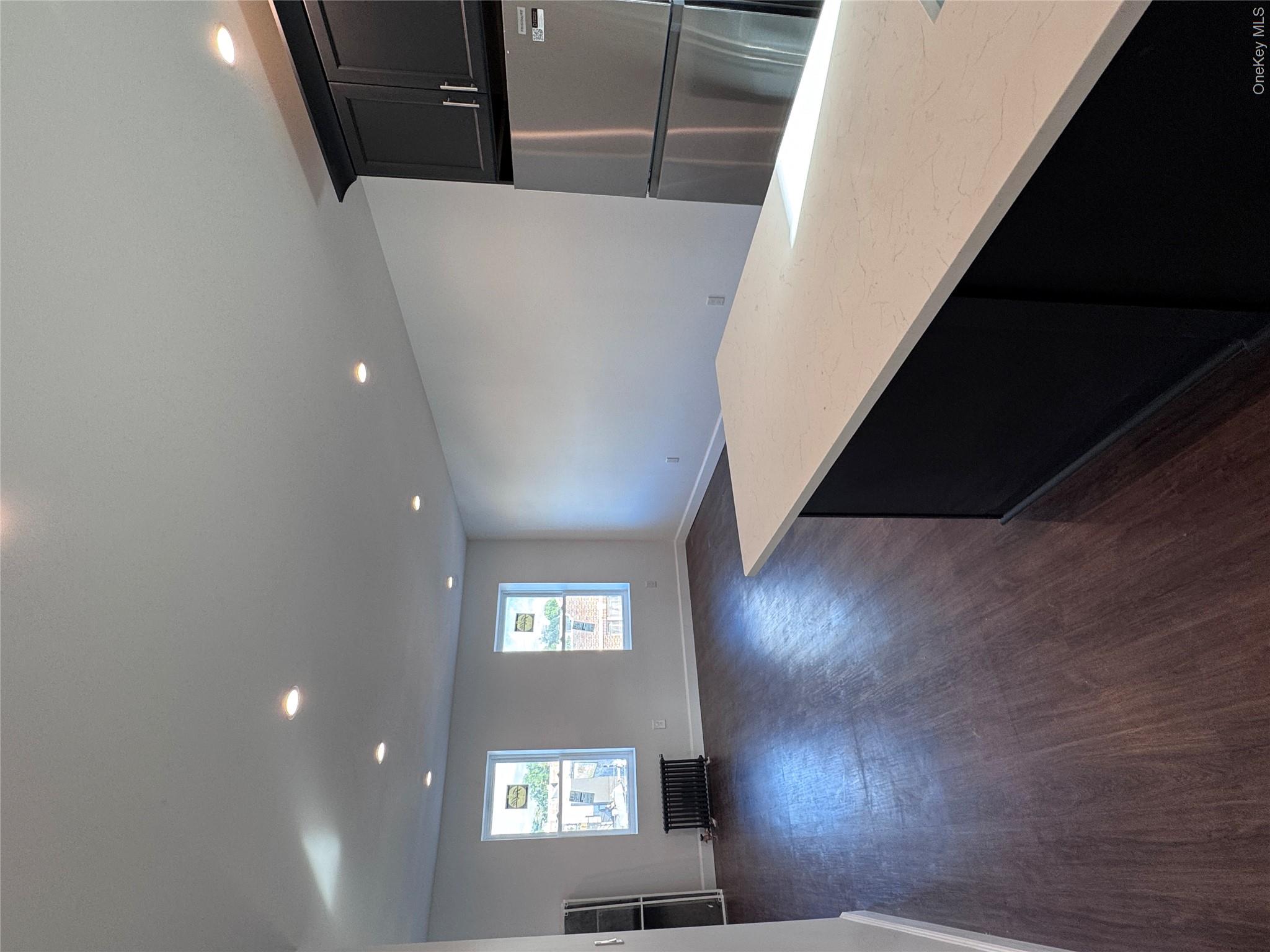 4034 162nd Street Property Photo 9