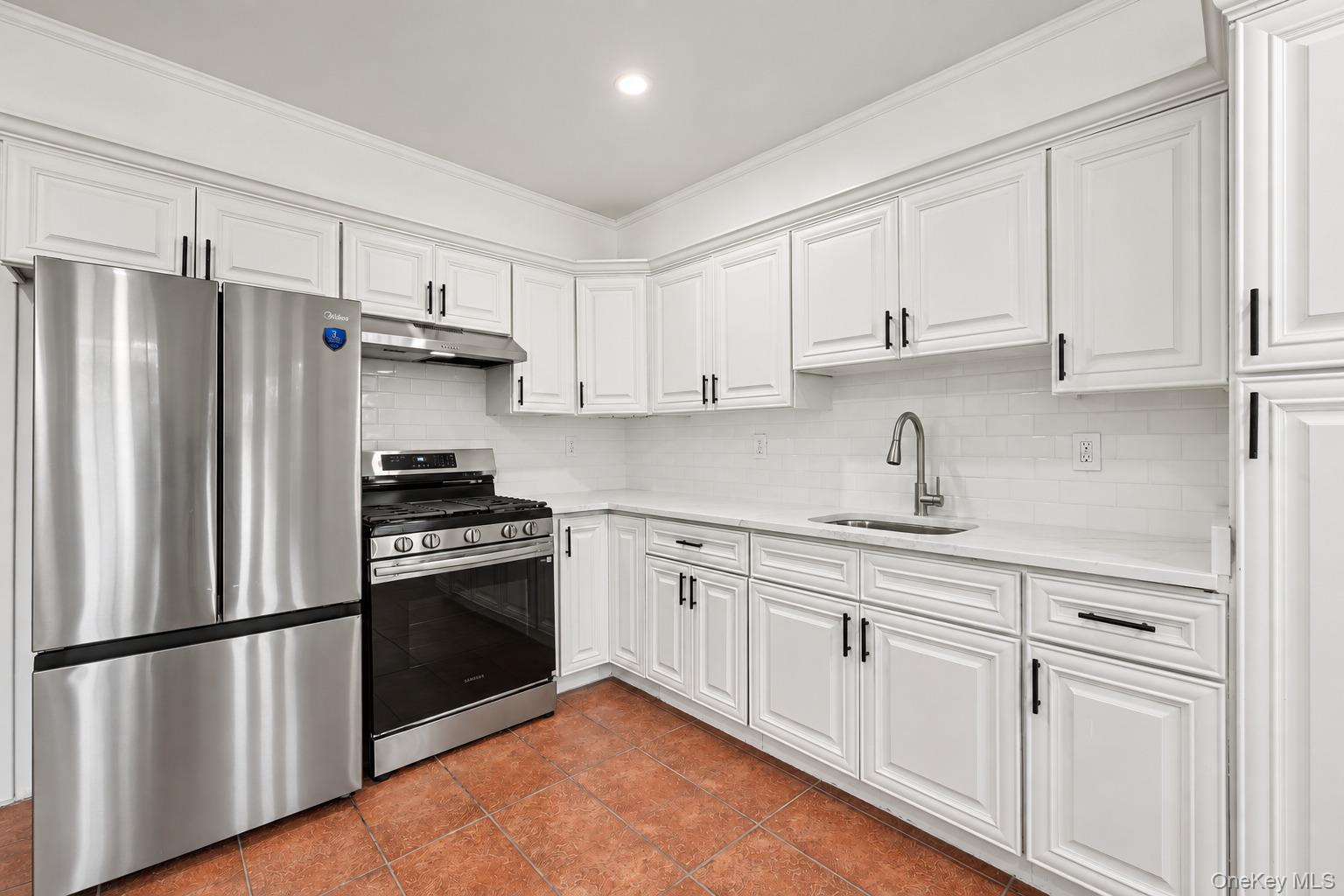10 Delavan Terrace Property Photo 15