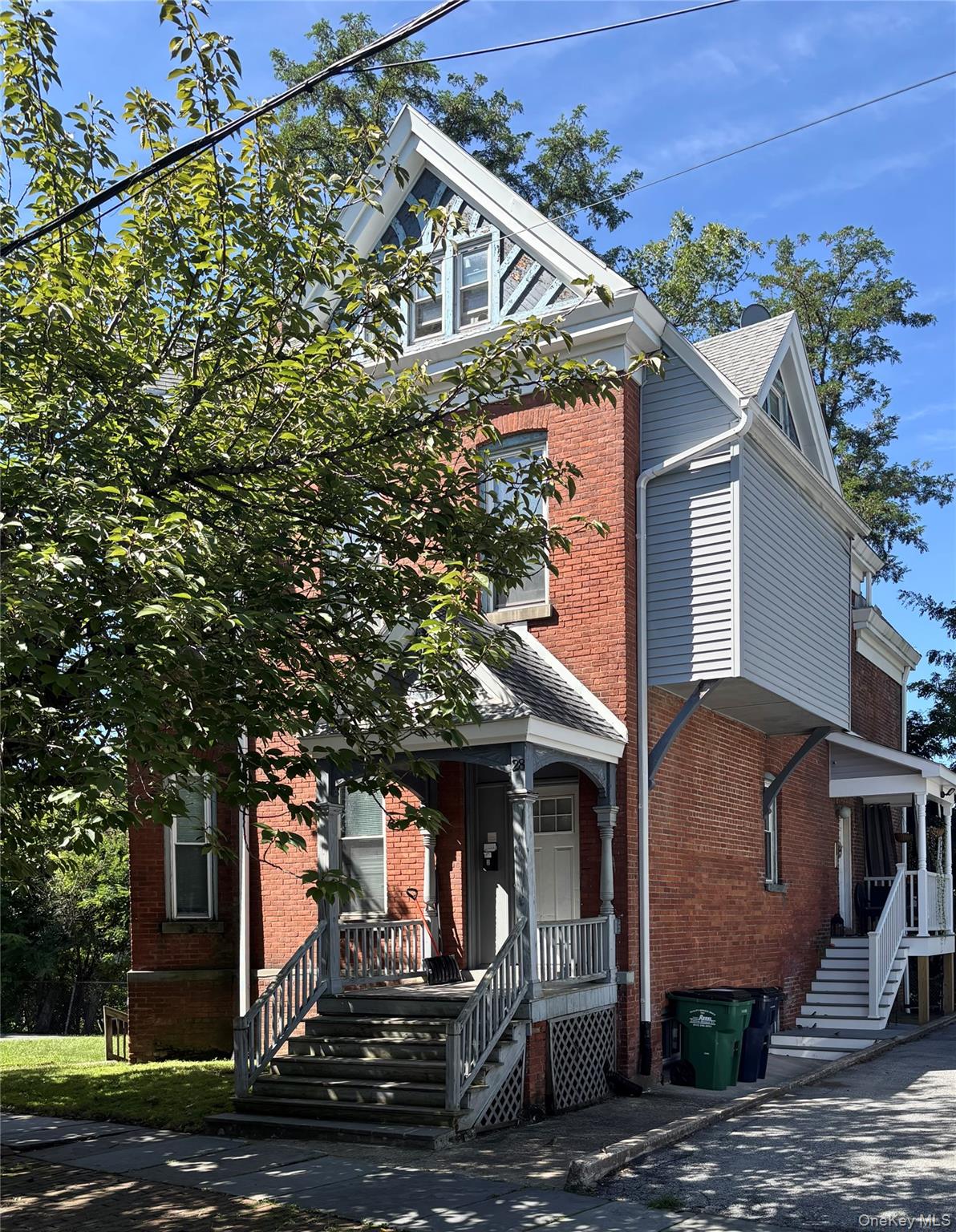 28 S Clover St 4 Property Photo 1