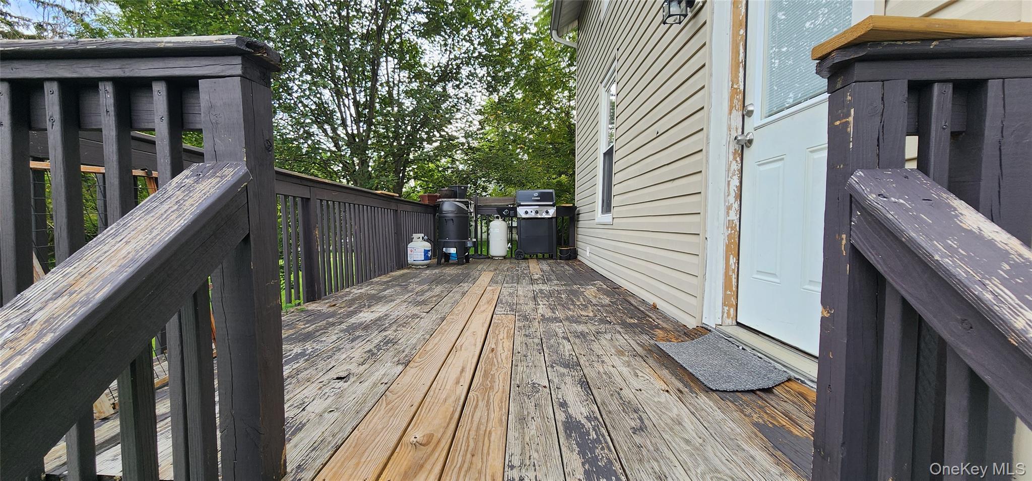 613-615 Salt Point Turnpike Property Photo 23