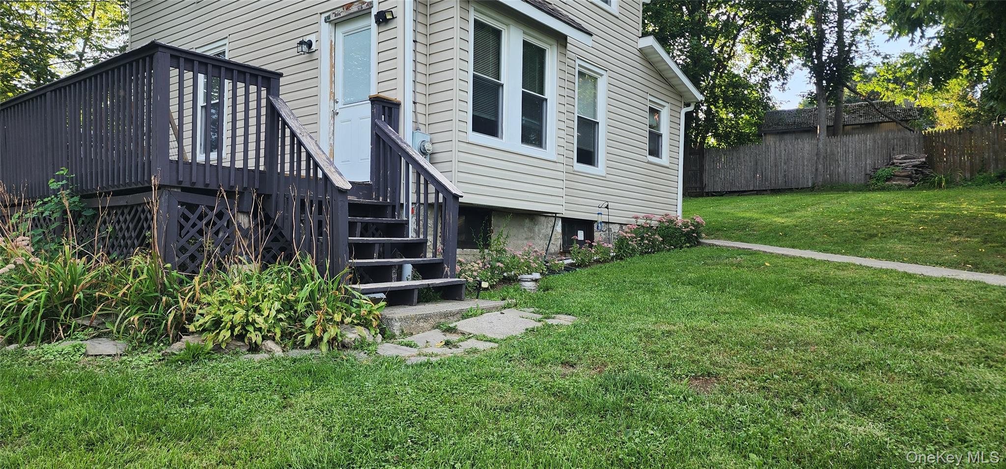 613-615 Salt Point Turnpike Property Photo 32