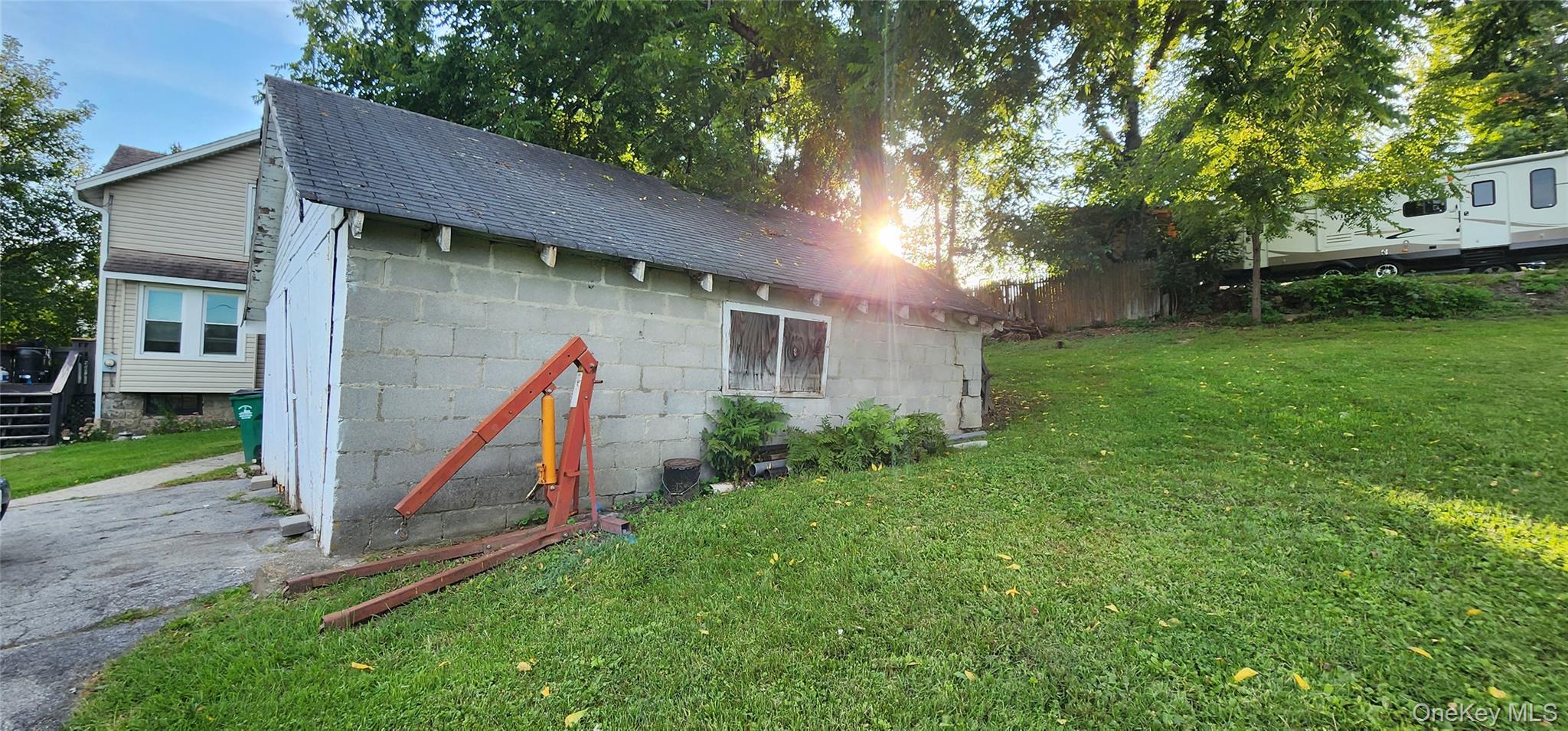 613-615 Salt Point Turnpike Property Photo 34