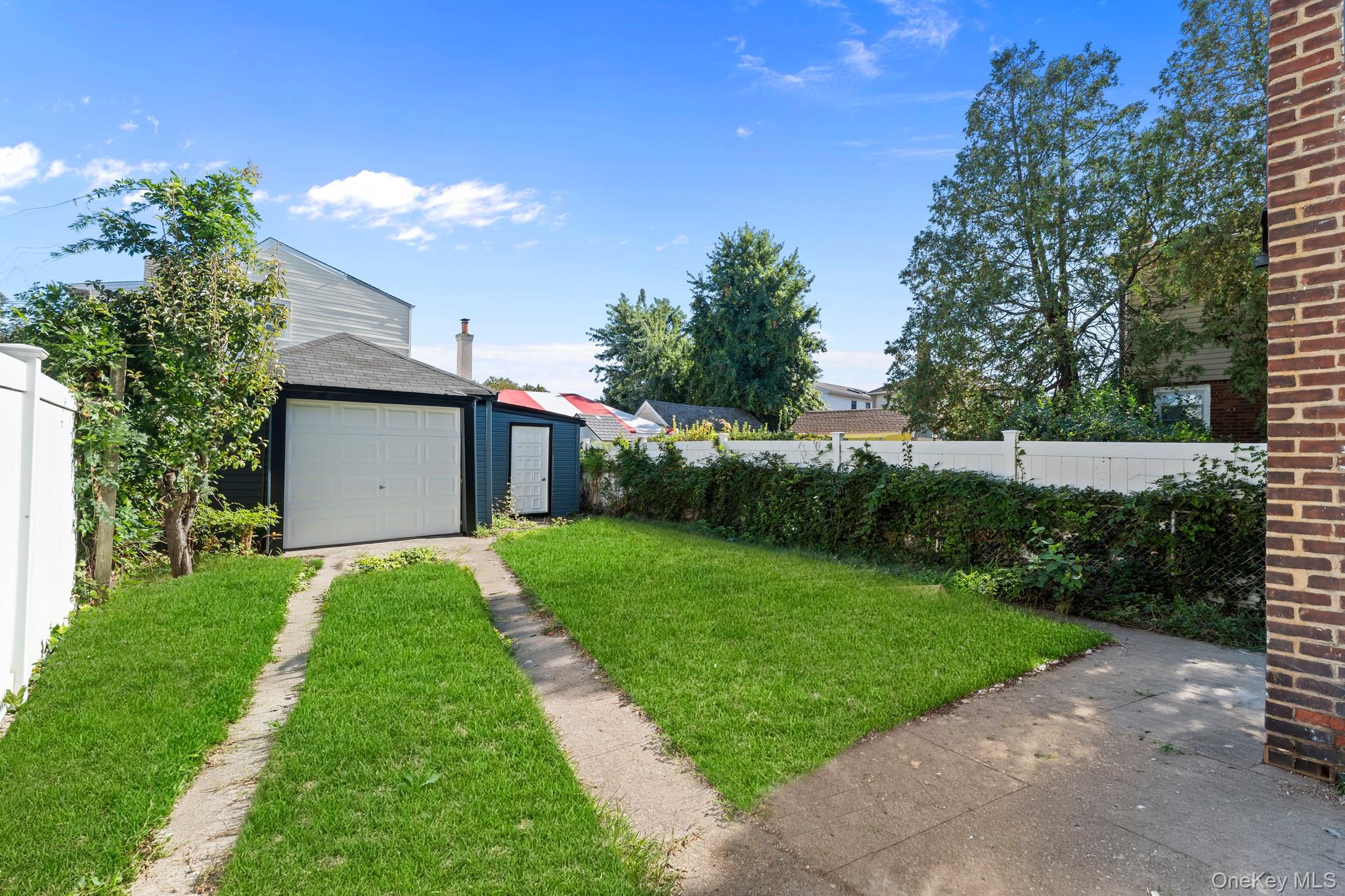 22018 91st Road Property Photo 11