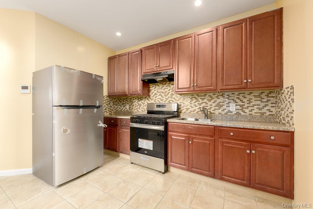 1427 Pitkin Avenue Property Photo 1