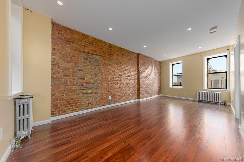 1427 Pitkin Avenue Property Photo 3