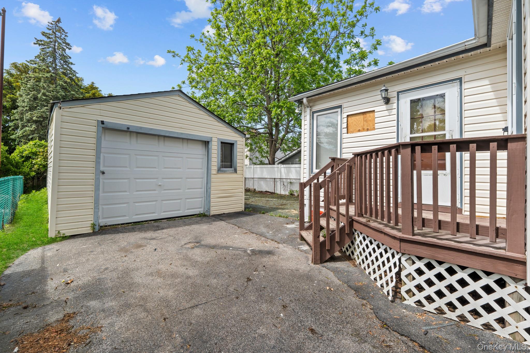 1 Lewis Place Property Photo 11