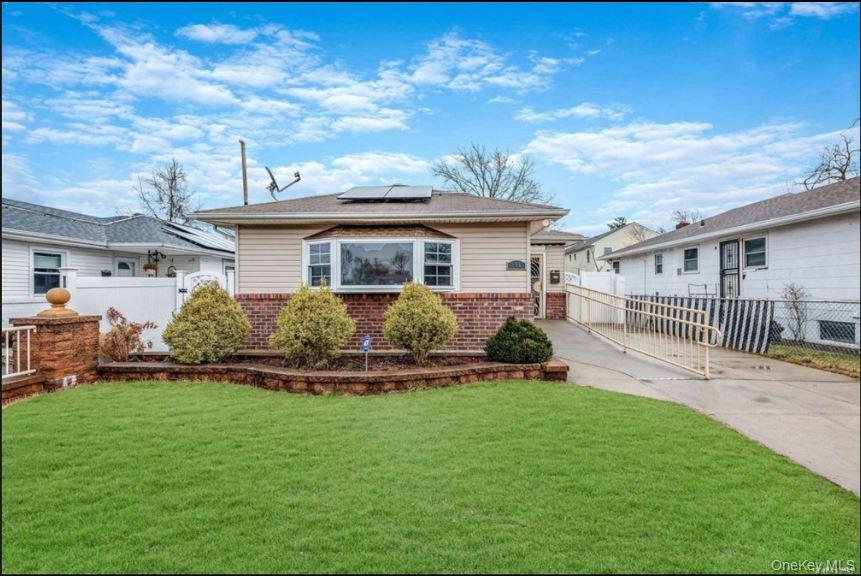 196 Westbury Boulevard Property Photo 1