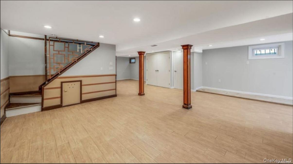196 Westbury Boulevard Property Photo 10