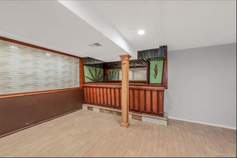 196 Westbury Boulevard Property Photo 11