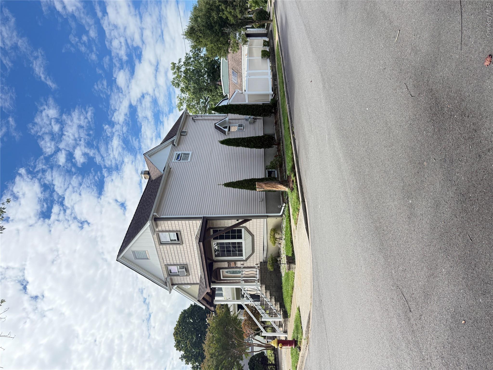 1720 Montague Avenue Property Photo 3