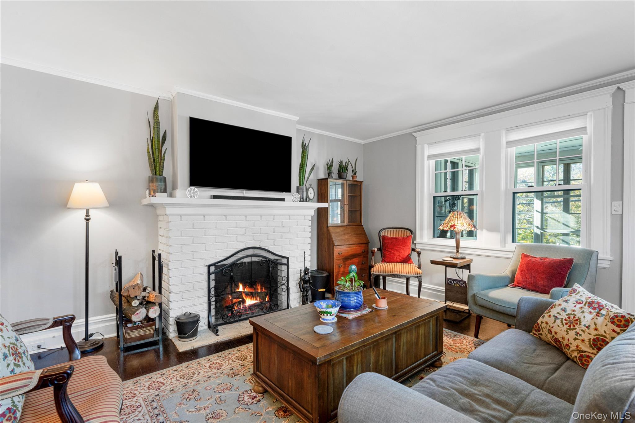 330 First Avenue Property Photo 6