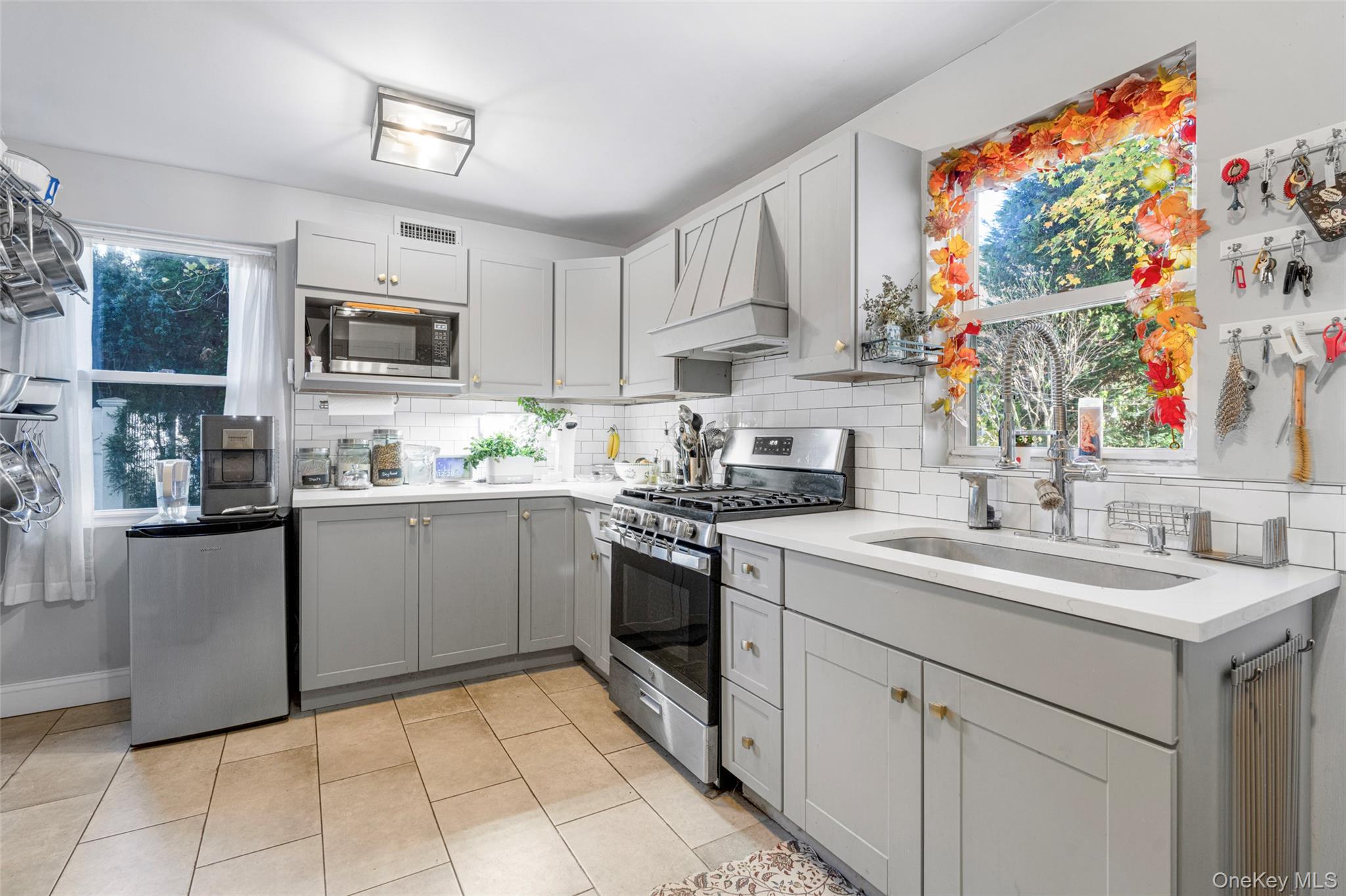 330 First Avenue Property Photo 10