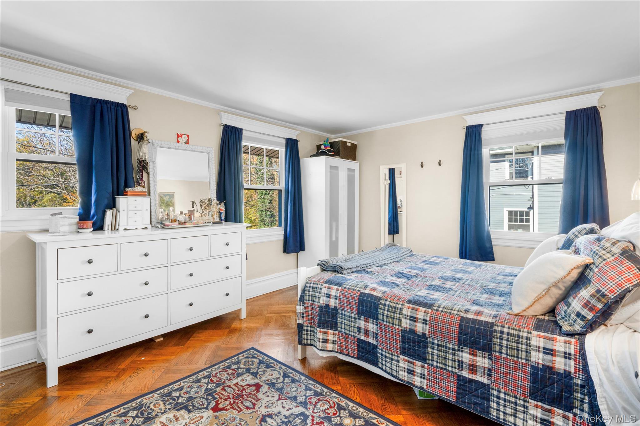330 First Avenue Property Photo 14