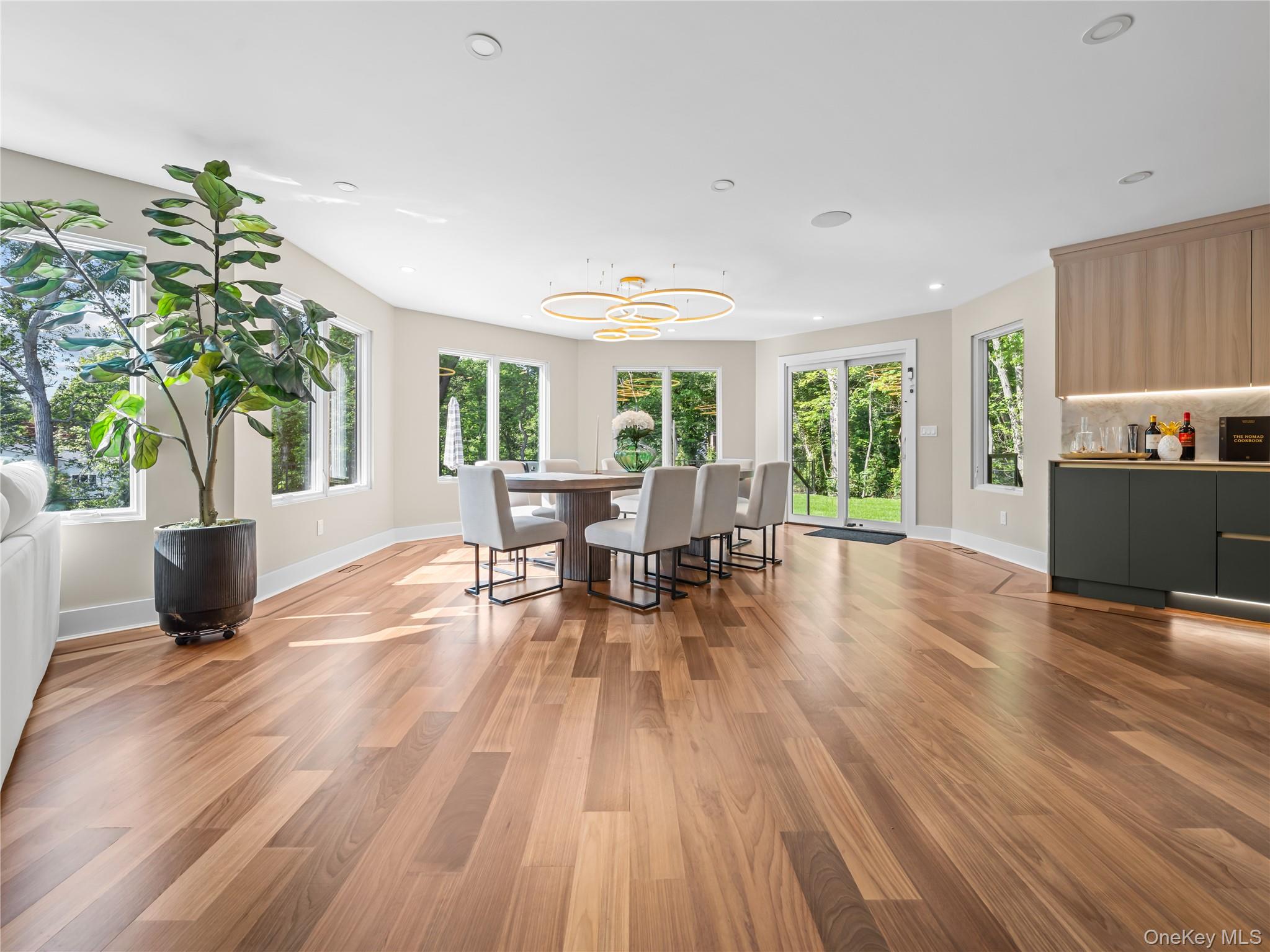 5 N Hills Road Property Photo 13