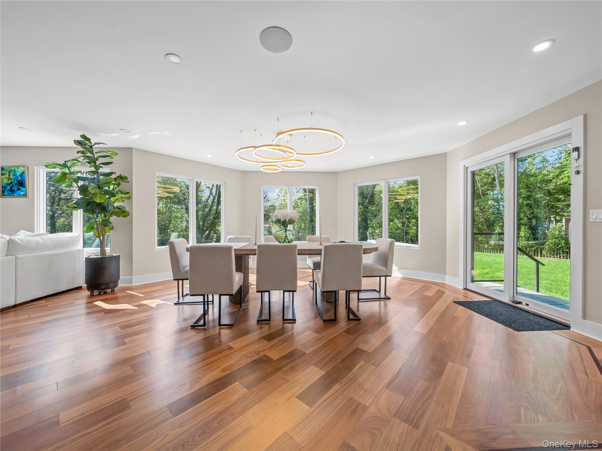 5 N Hills Road Property Photo 14