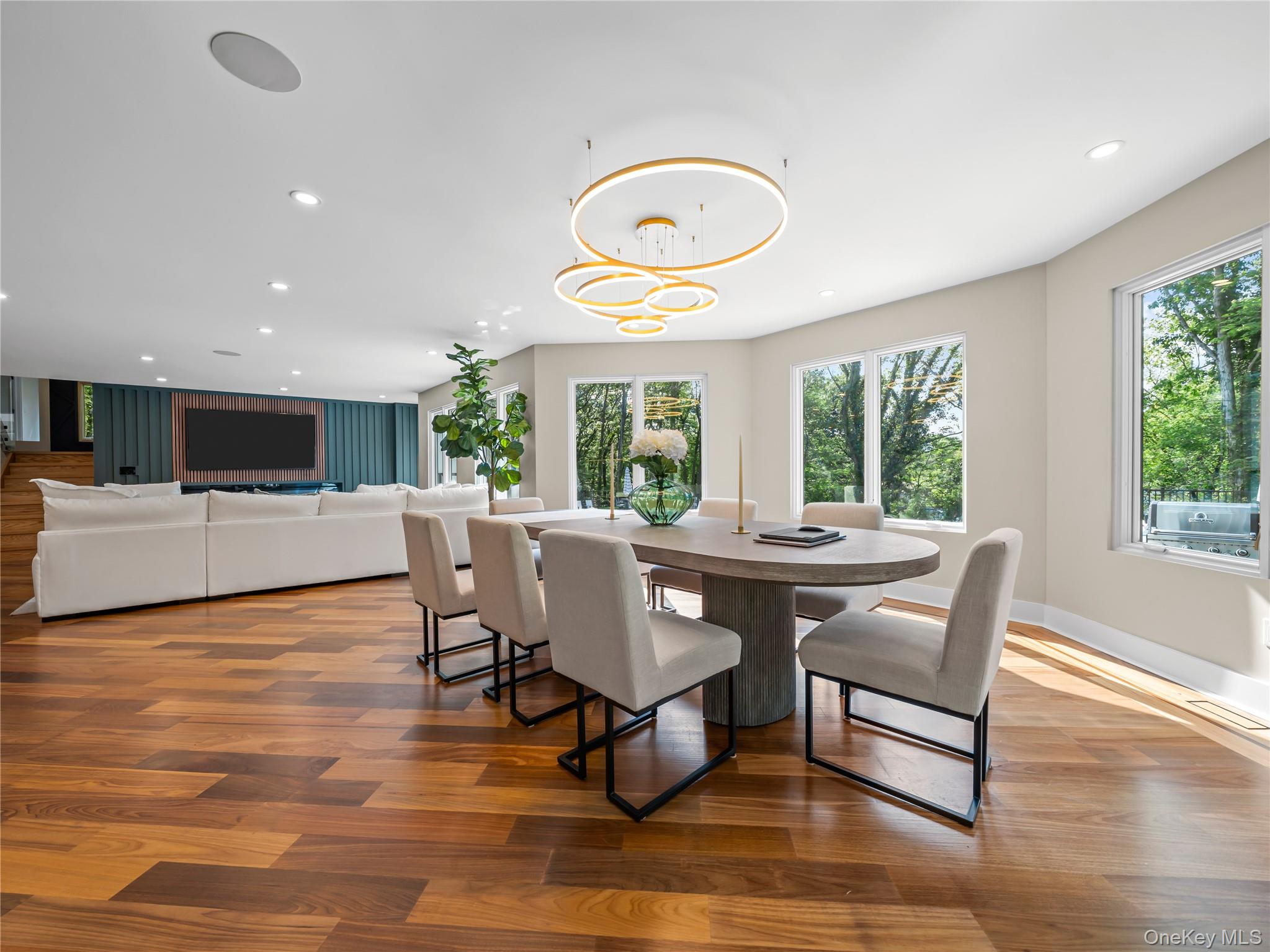5 N Hills Road Property Photo 15