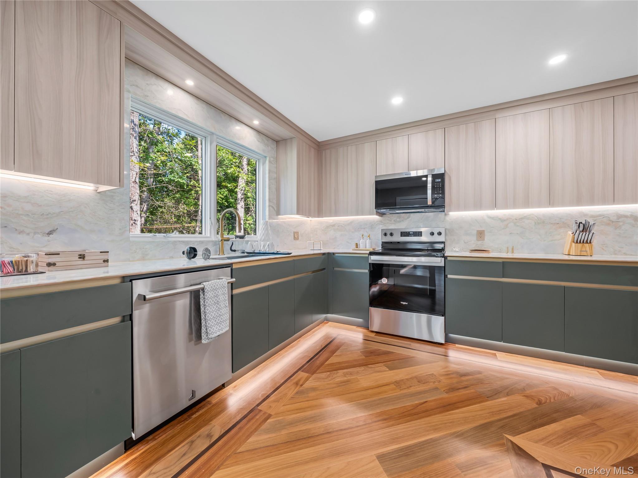 5 N Hills Road Property Photo 16