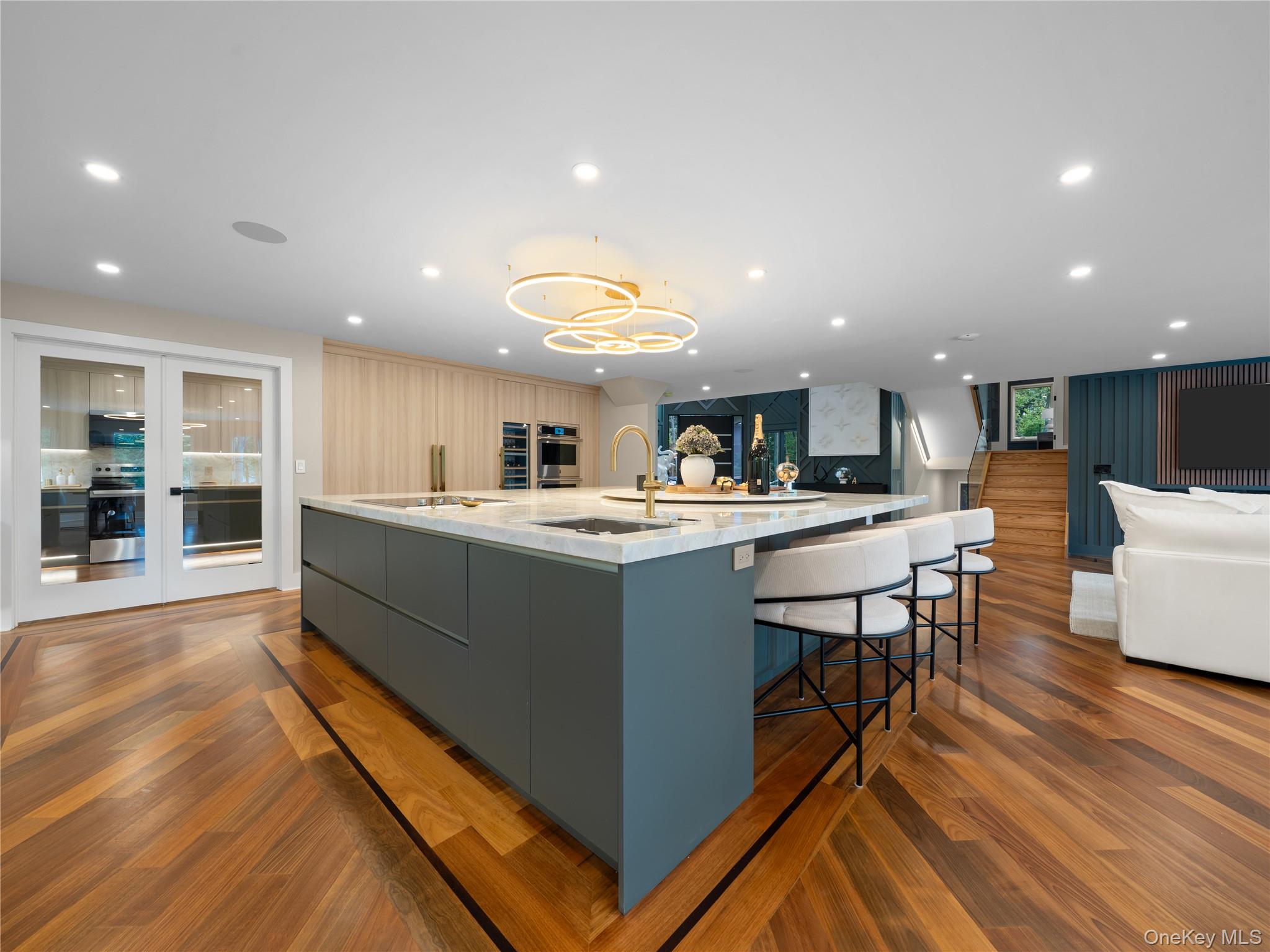 5 N Hills Road Property Photo 21