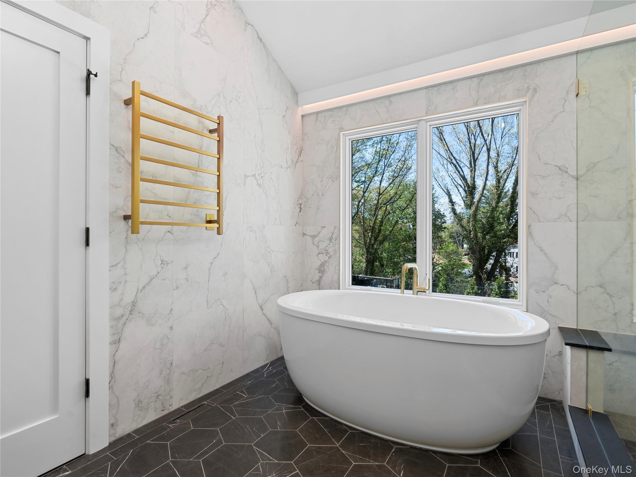 5 N Hills Road Property Photo 32